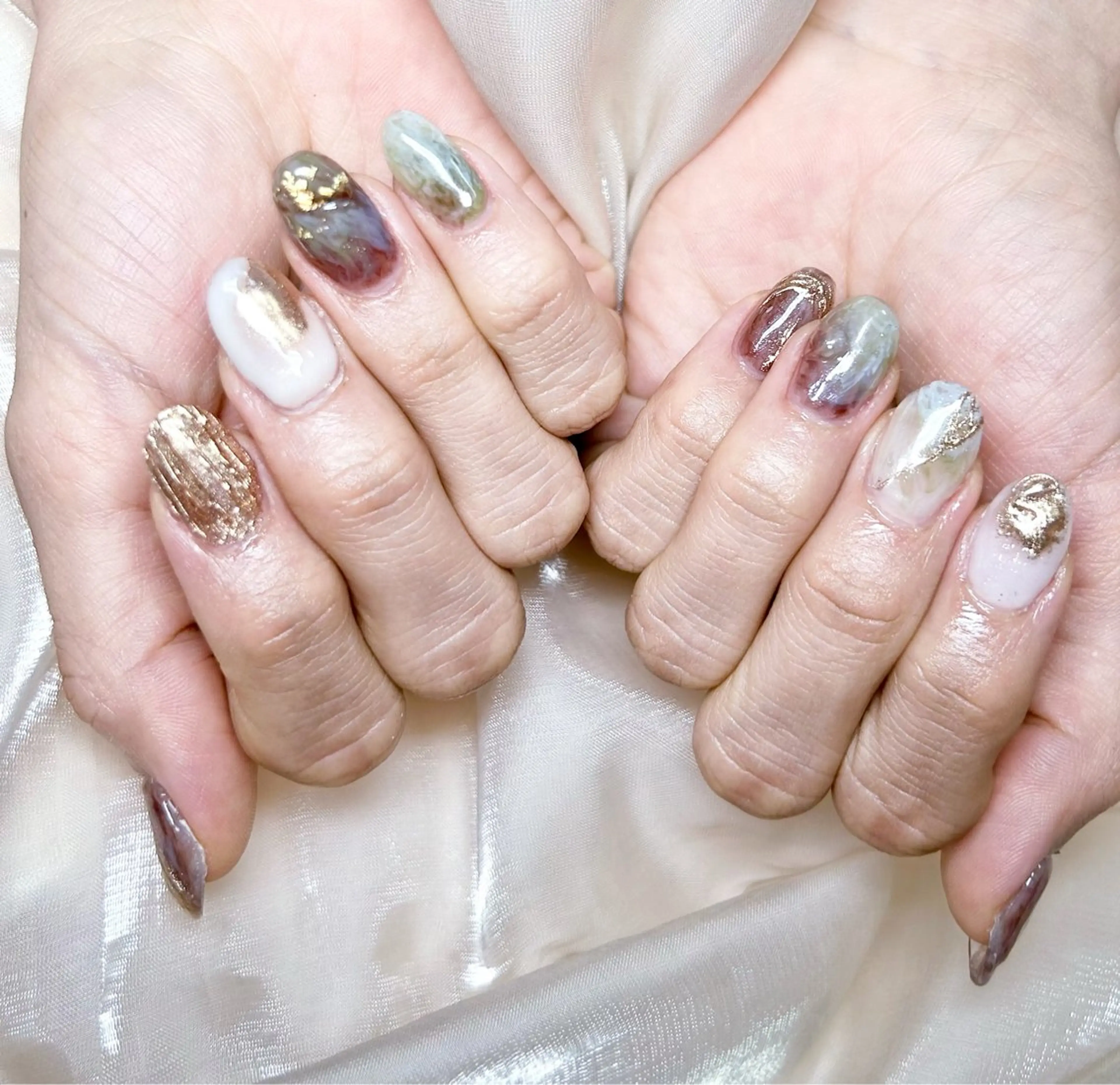 ネイル ハンドネイル コウ ヨウのネイルデザイン