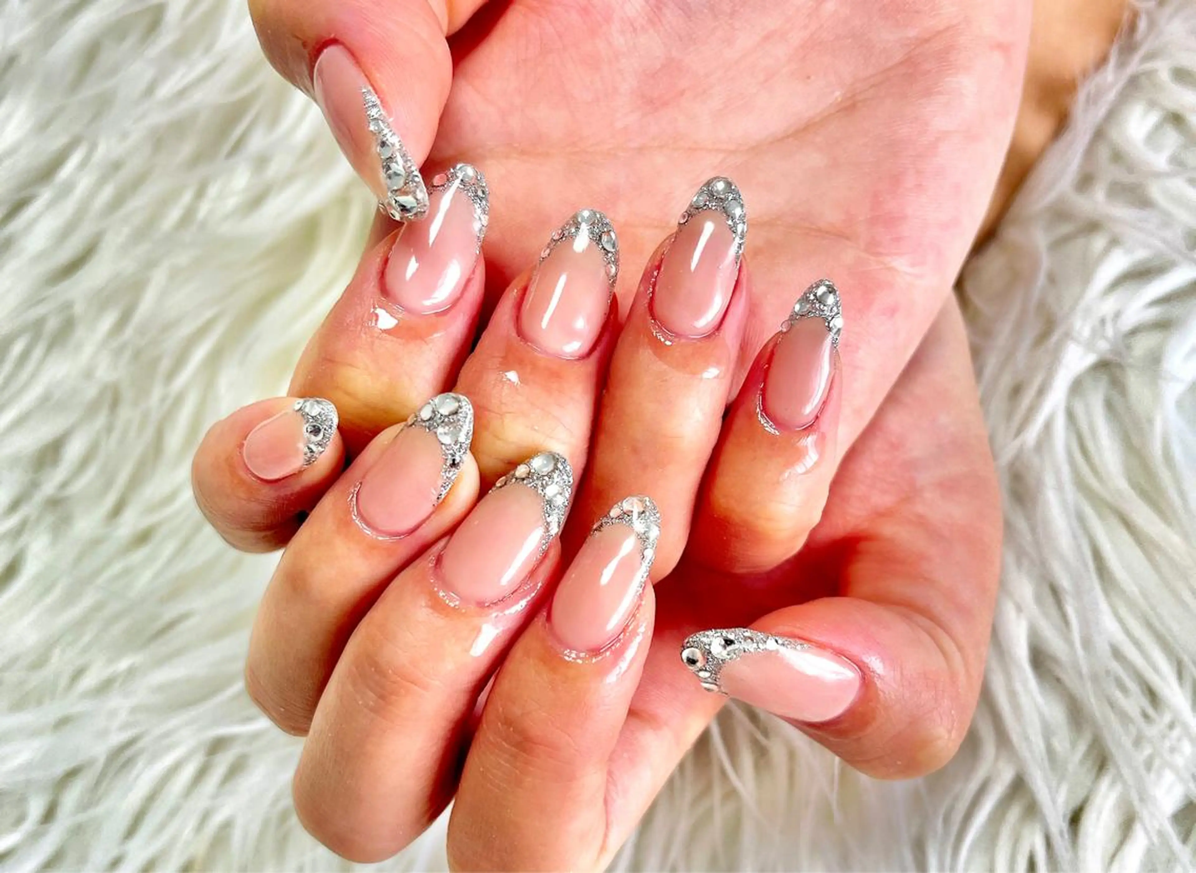 ロング ハンドネイル celica所属・松田 由真のネイルデザイン