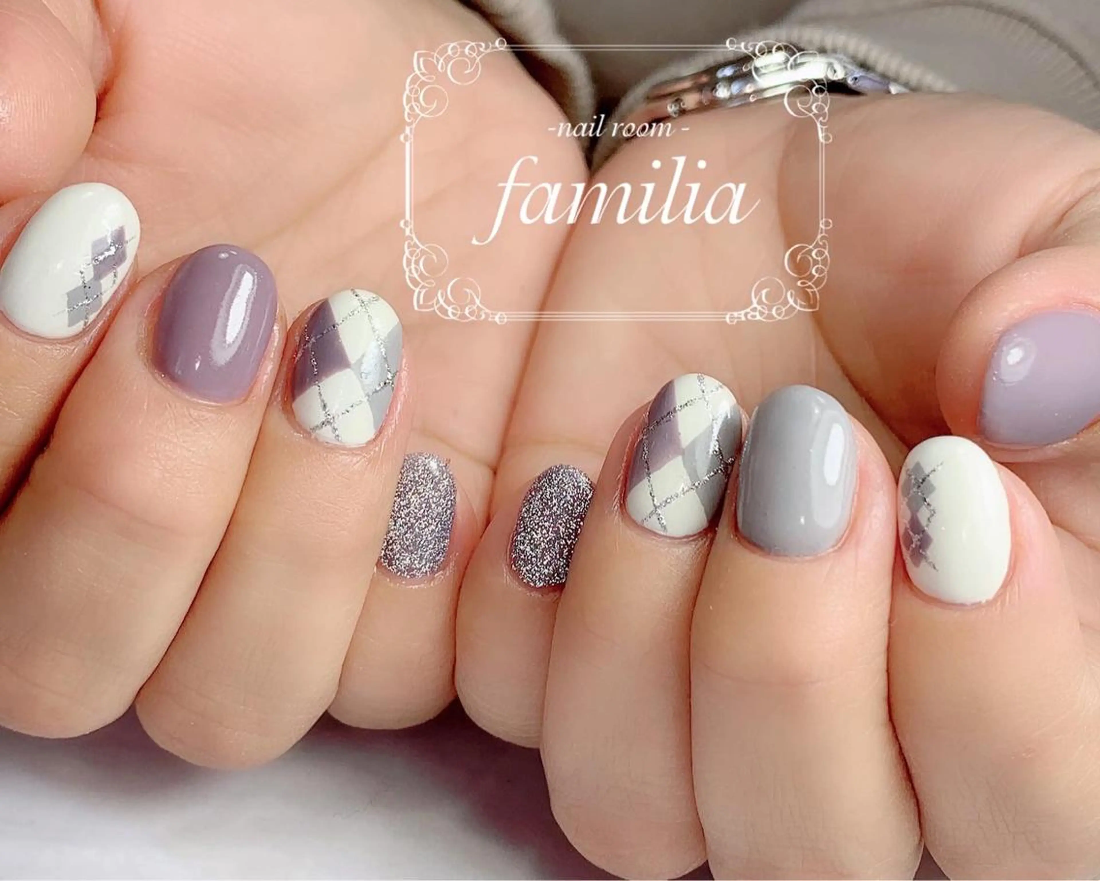 ネイル -nailroom- familiaのネイルデザイン