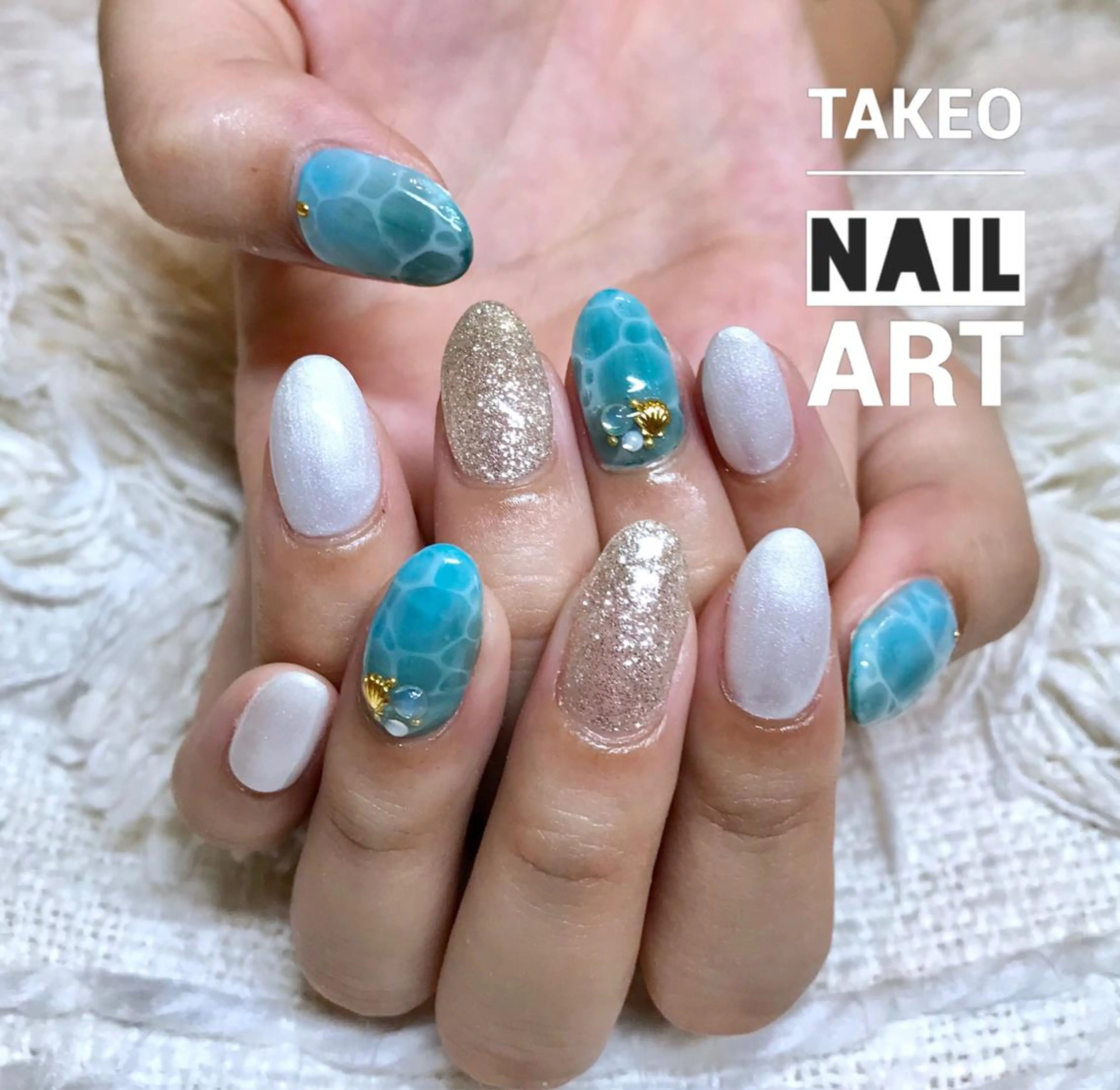 ミディアム ネイル ハンドネイル ハンドケア nail&eye Aoのマツエク・マツパデザイン