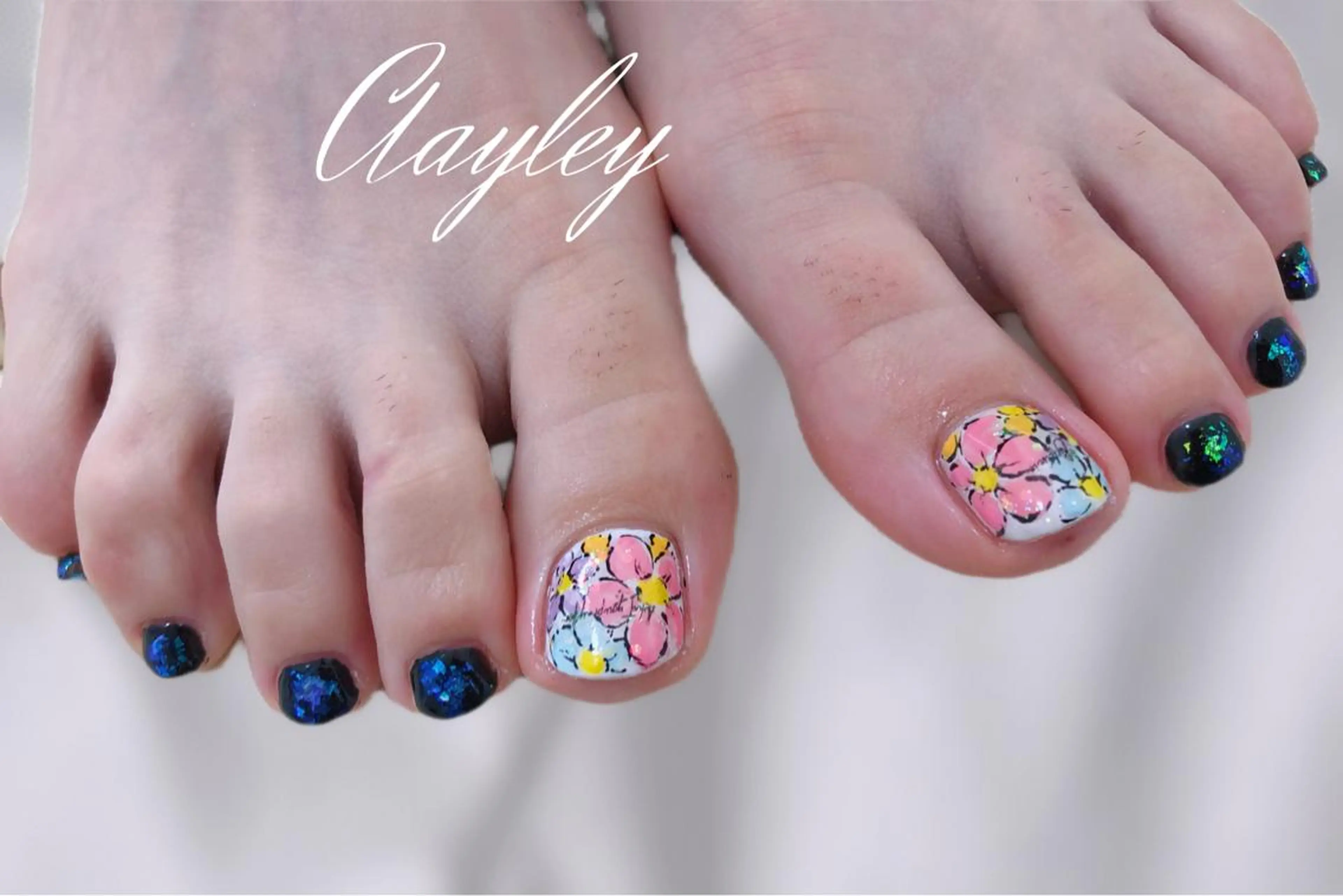 ショート ネイル フットネイル Aayley(アイリー)Salon所属・Aayley アイリ―サロンのネイルデザイン