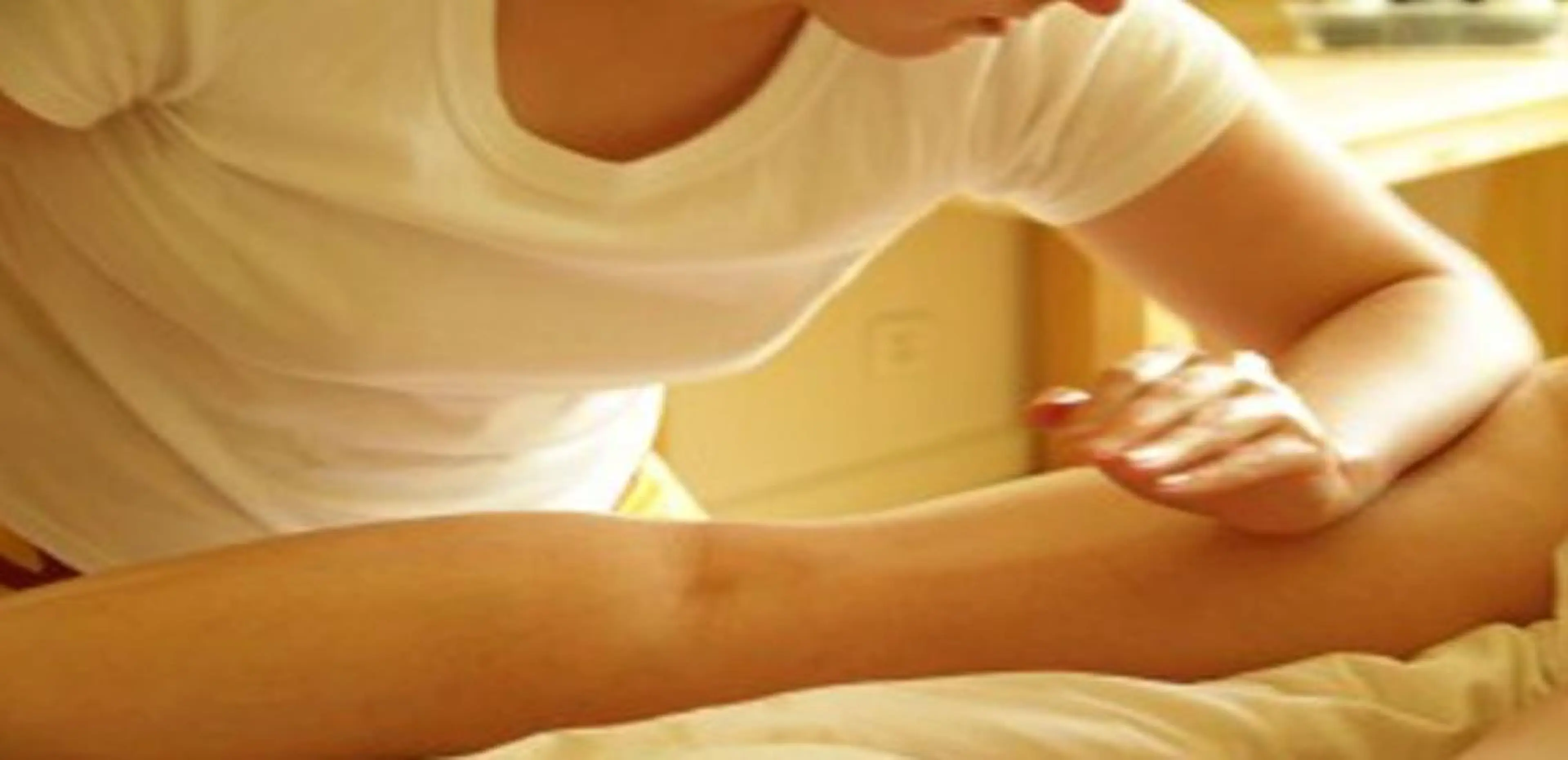 【タイの癒しと巡り🇹🇭】全身アロマオイルトリートメント+タイ古式マッサージ+ホットストーン+足浴付 90分の写真