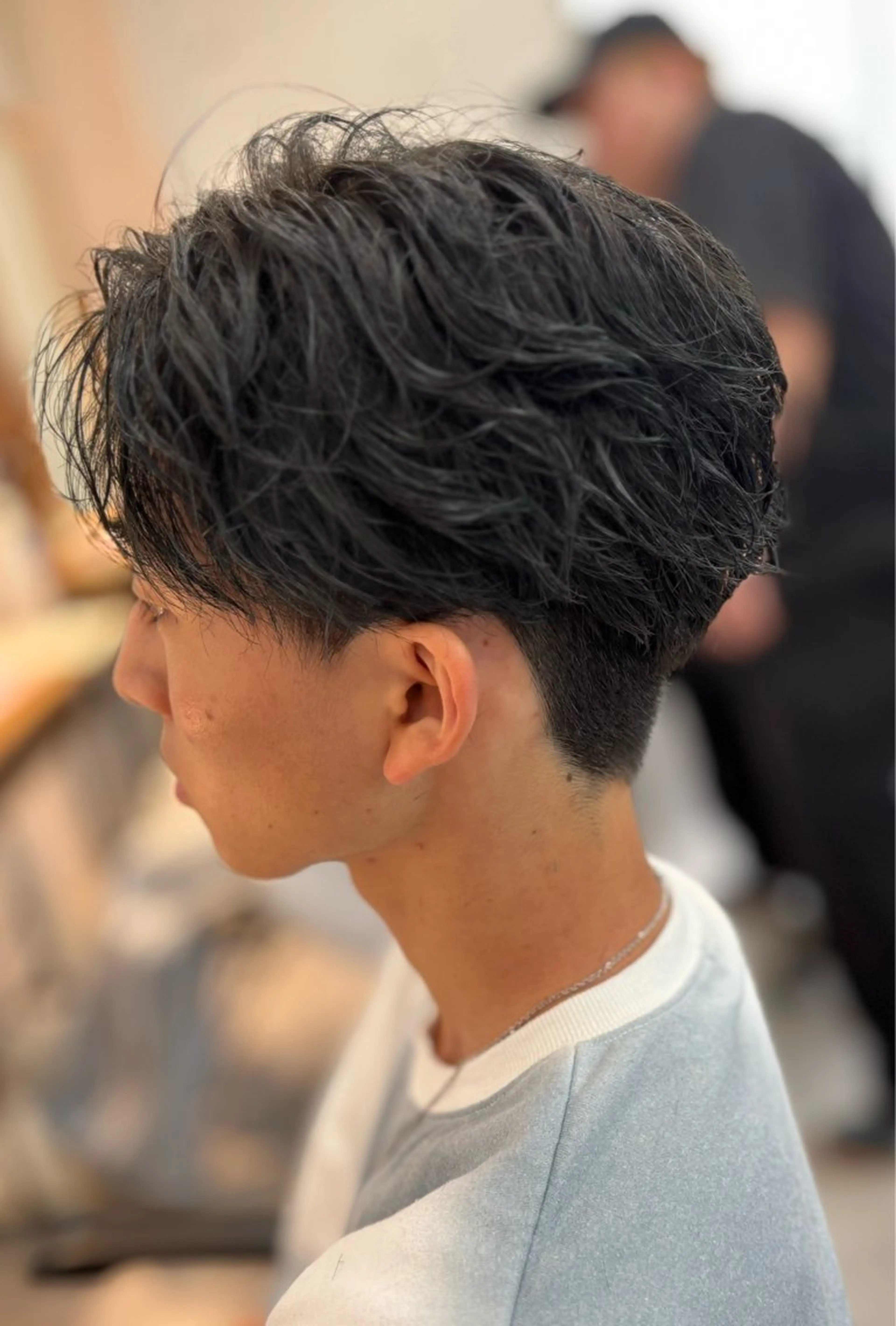 パーマ メンズ フェザーパーマ メンズパーマ カット パーマ フェザーパーマ/韓国 /メンズカット/保立のヘアスタイル