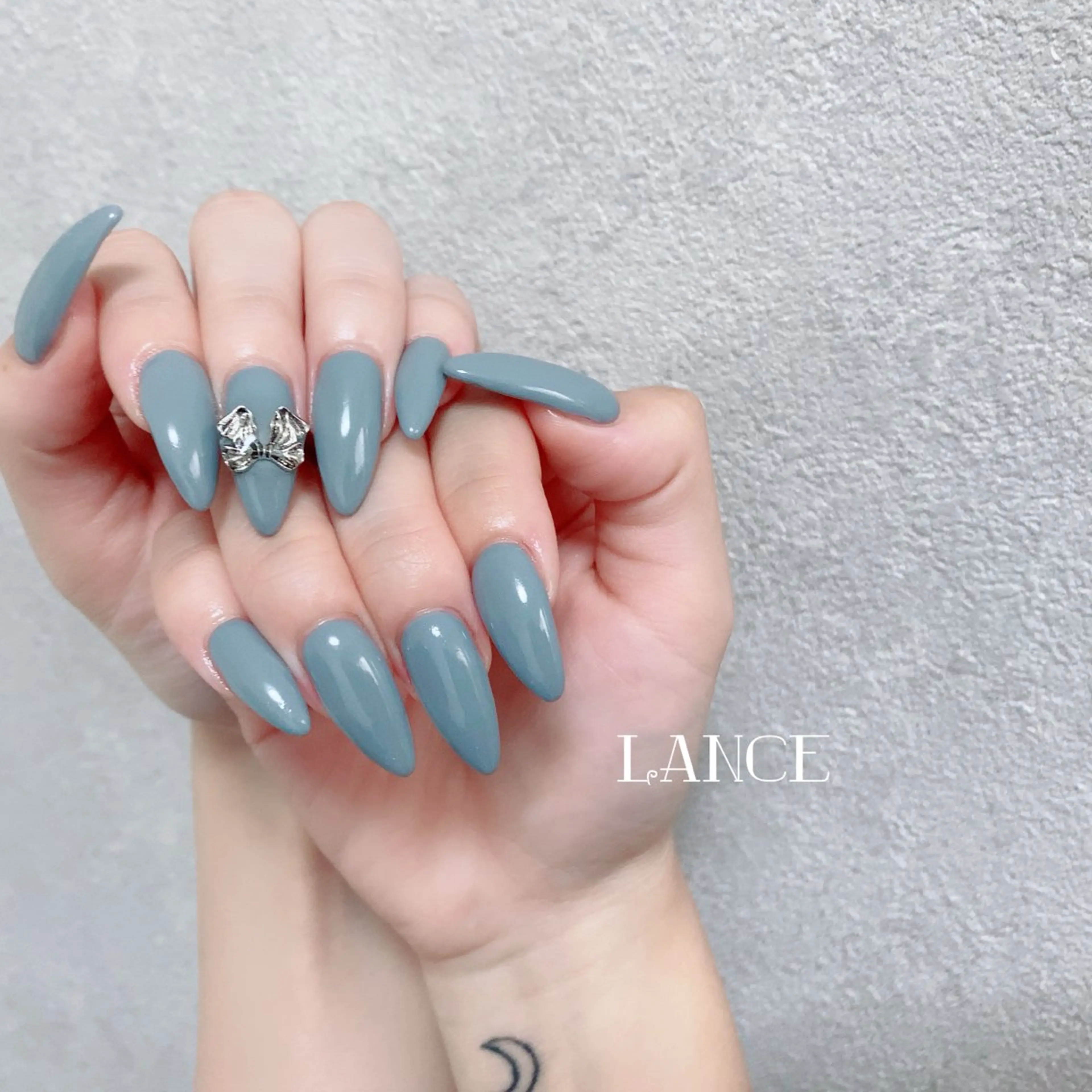 ネイル オーロラネイル フレンチネイル グラデーション キラキラネイル 韓国ネイル Lance nailのネイルデザイン