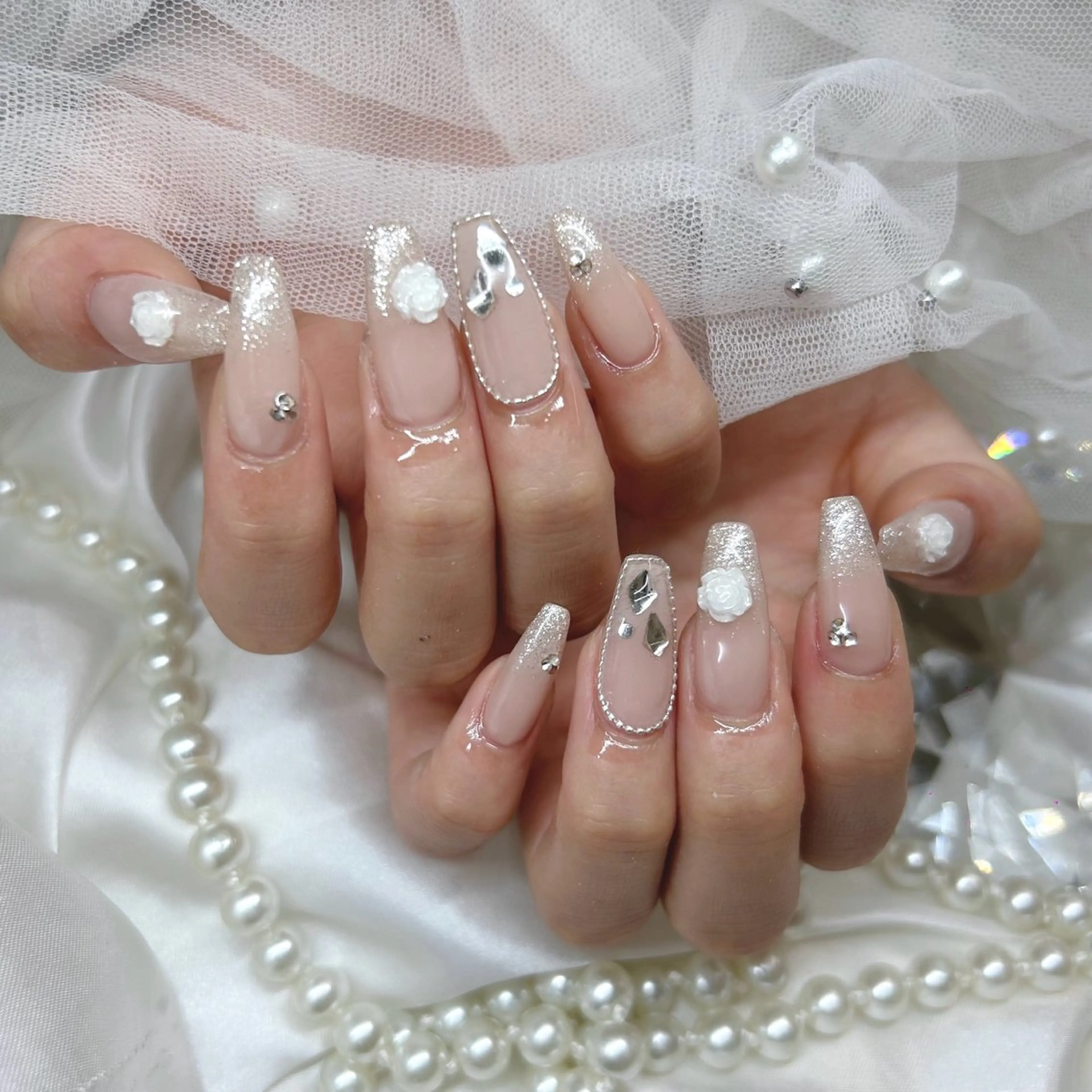 ロング ハンドネイル Nailsalon Angeのネイルデザイン