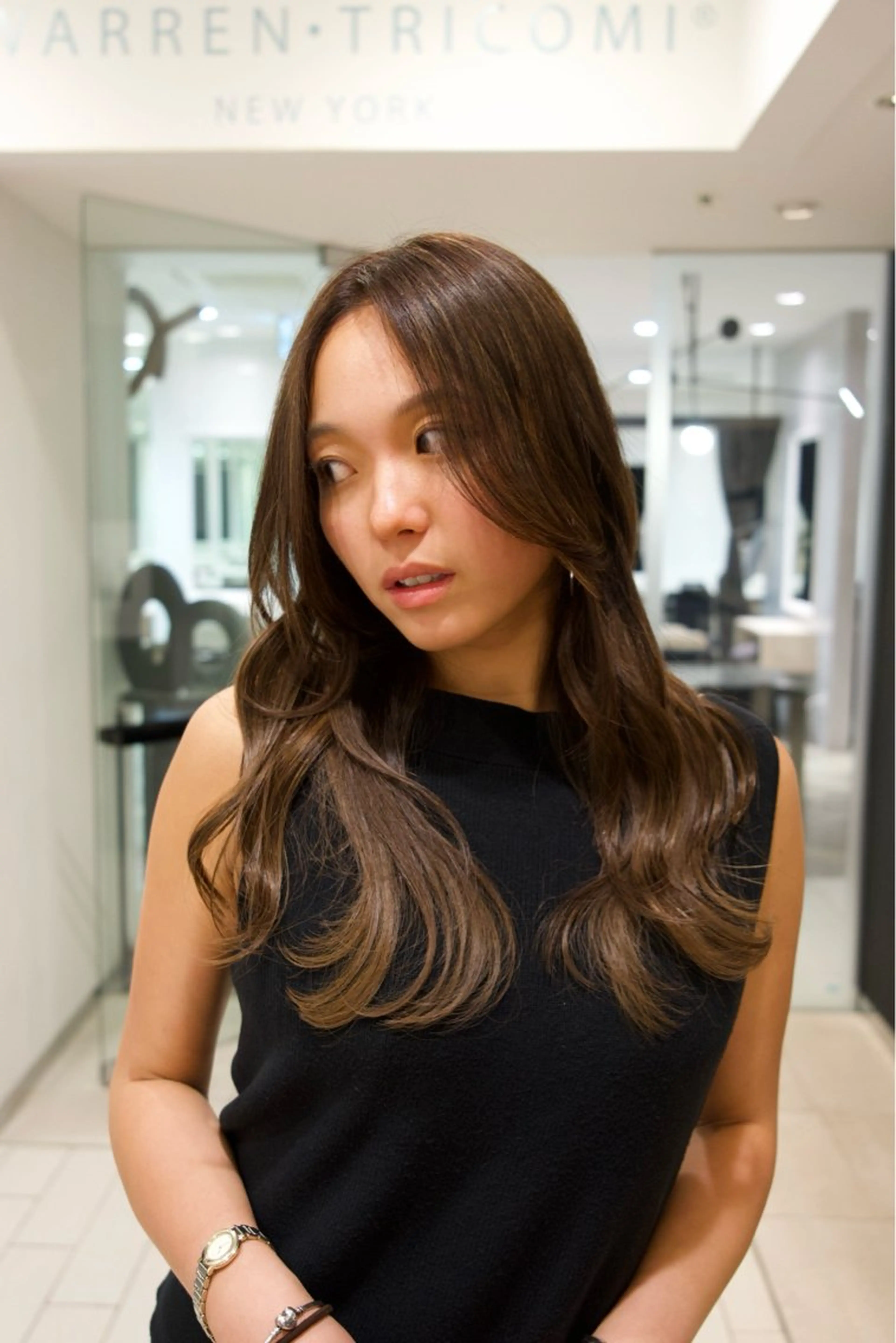 カラー WARREN  TRICOMI NEWYORK所属・リ パのヘアスタイル
