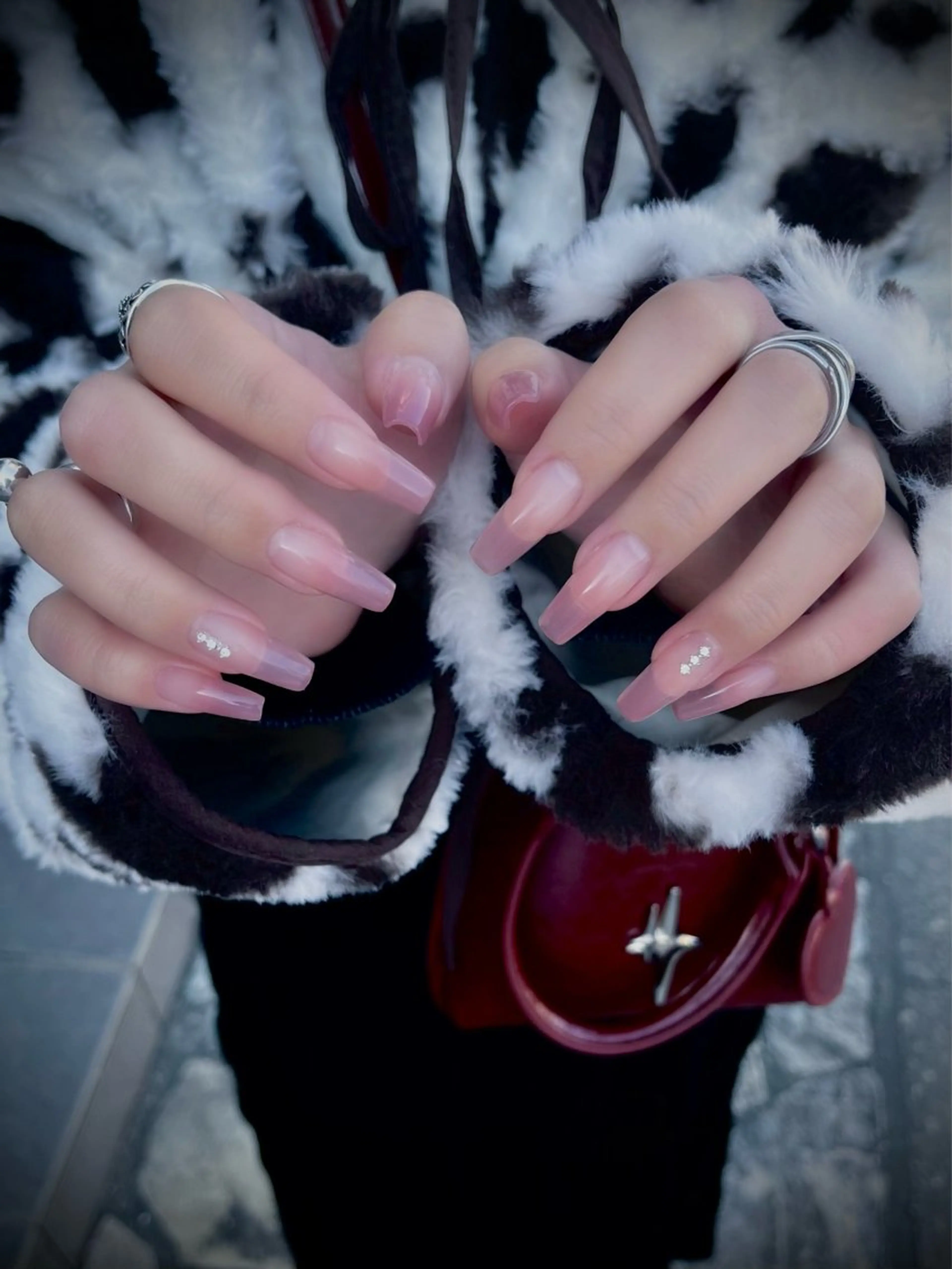 ネイル キラキラネイル マグネットネイル ワンカラーネイル スカルプネイル ワンホンネイル nine.🦋 YUKOのネイルデザイン