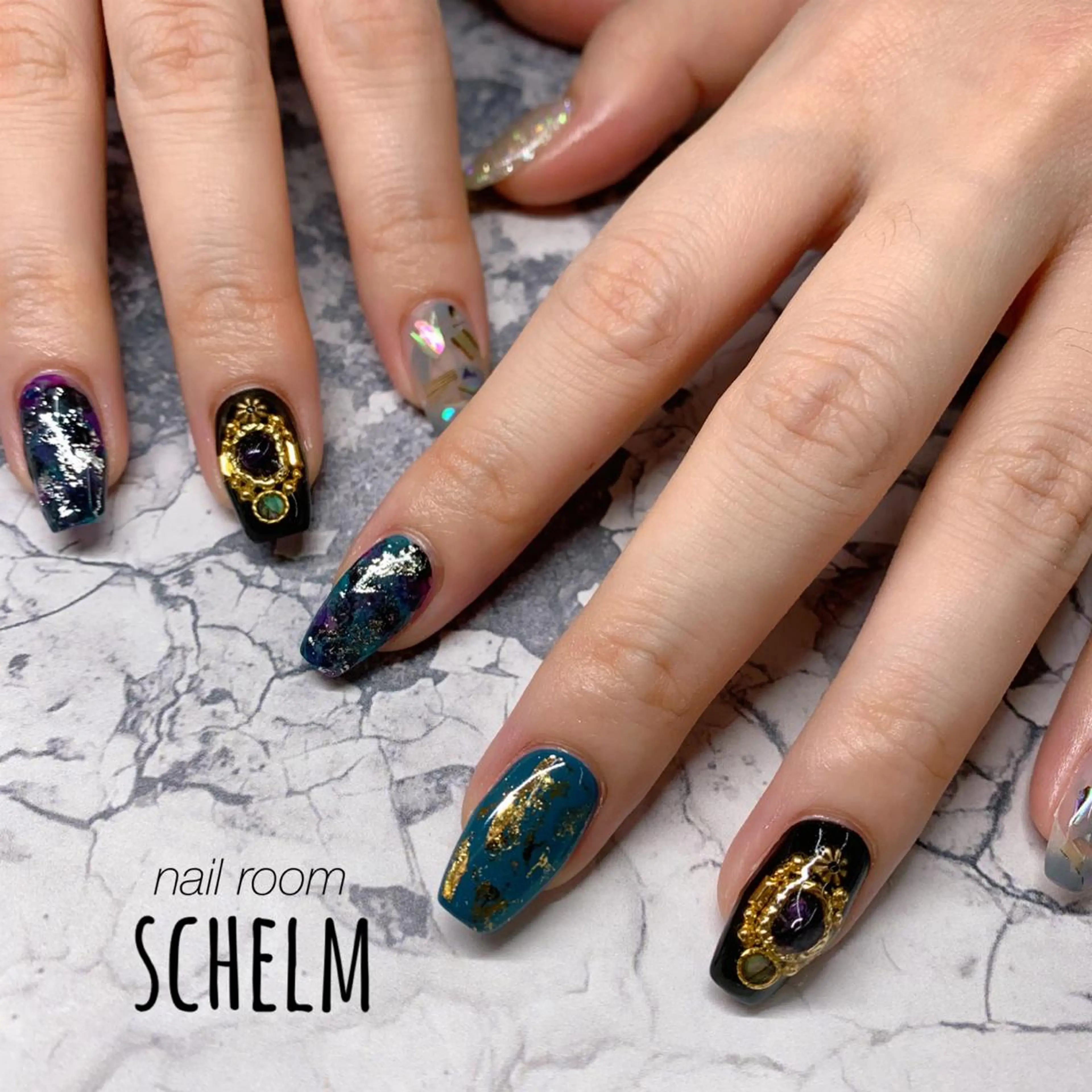 ネイル ハンドネイル nail room シュレムのネイルデザイン