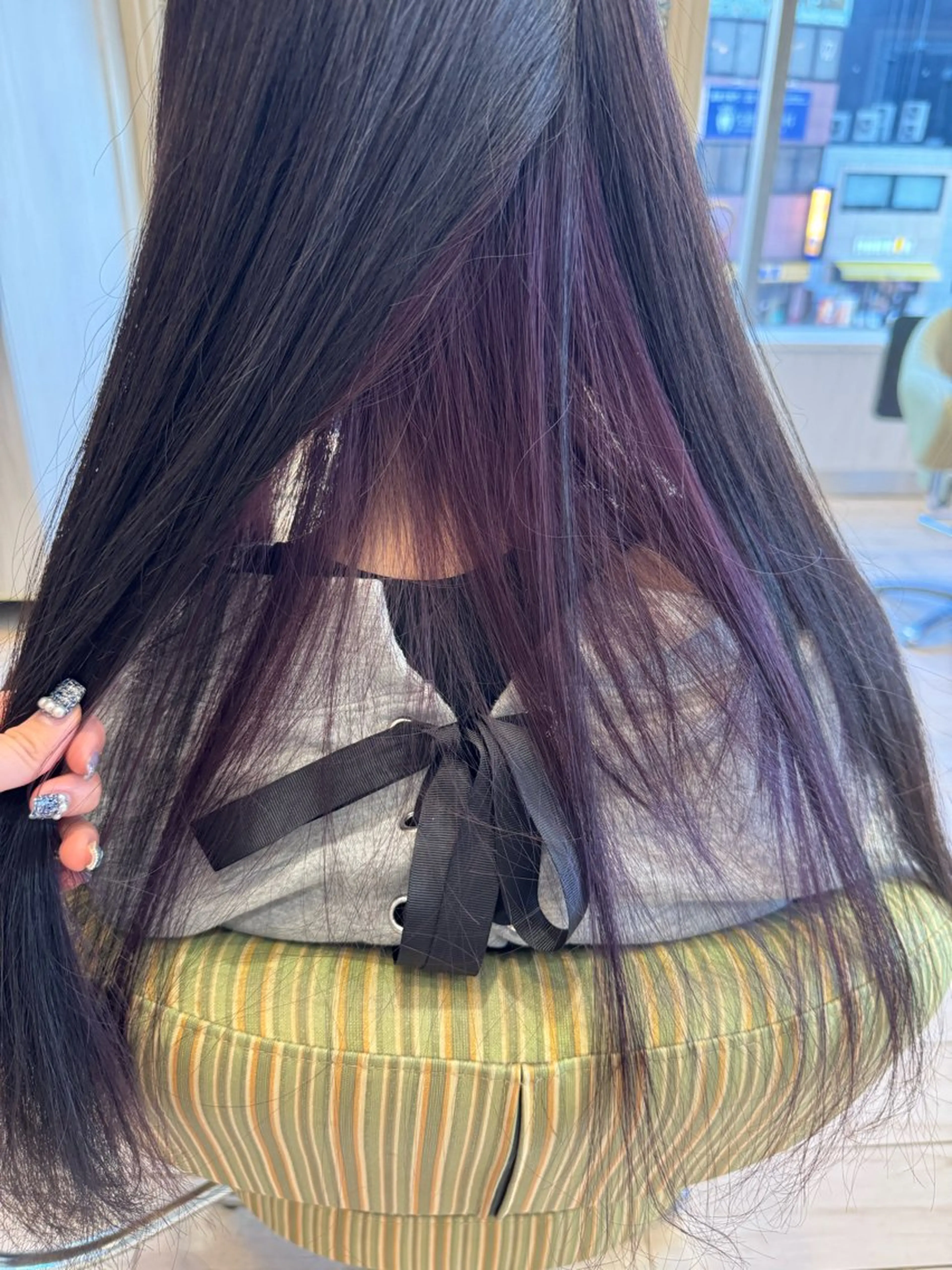 ロング ヘアカラー 松尾 怜奈のヘアスタイル