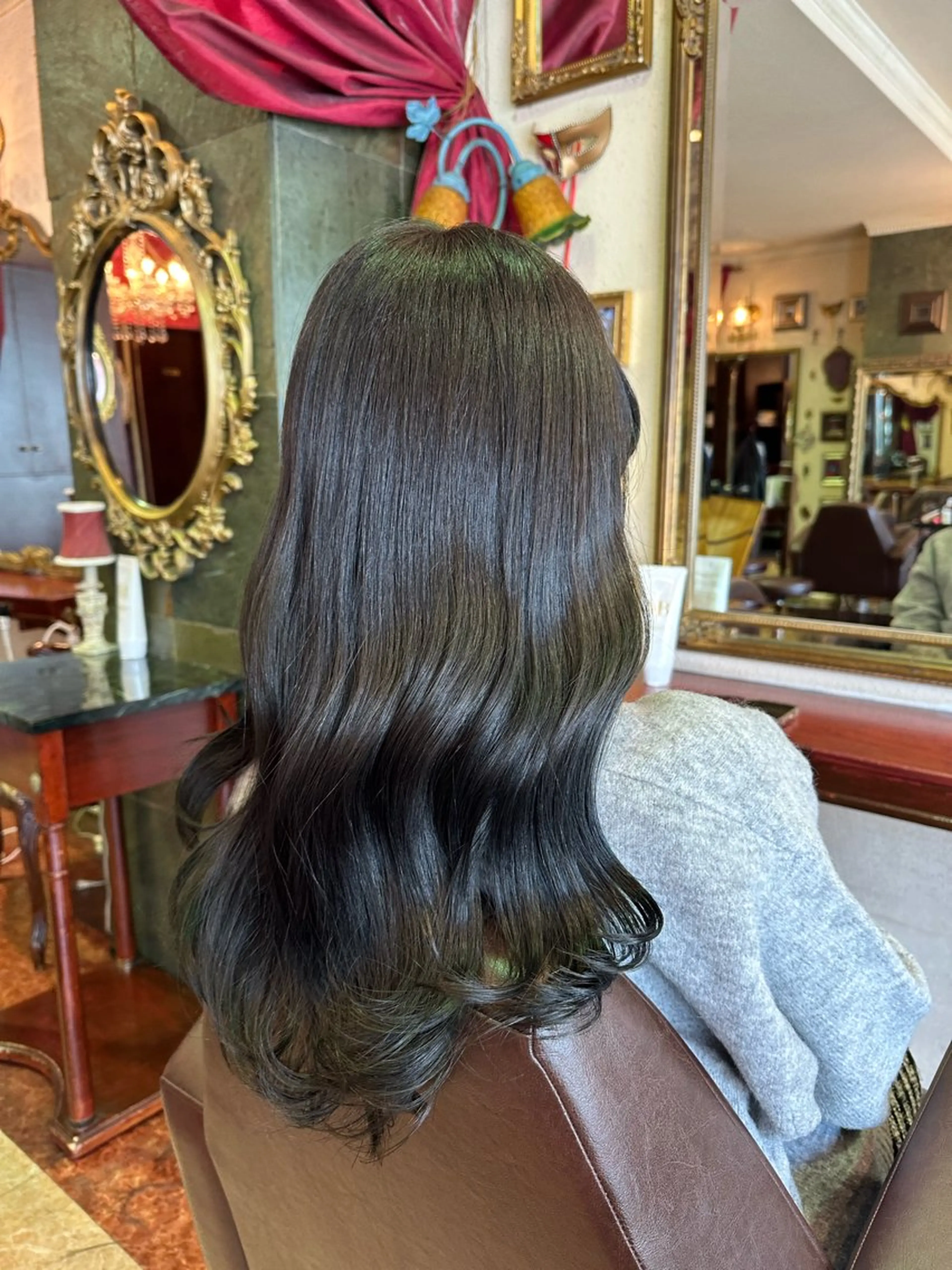 ロング カラー ベージュカラー ケアカラー 透明感カラー グレージュ カット ヘアカラー トリートメント 【レイヤー/韓国風 /髪質改善】RINのヘアスタイル