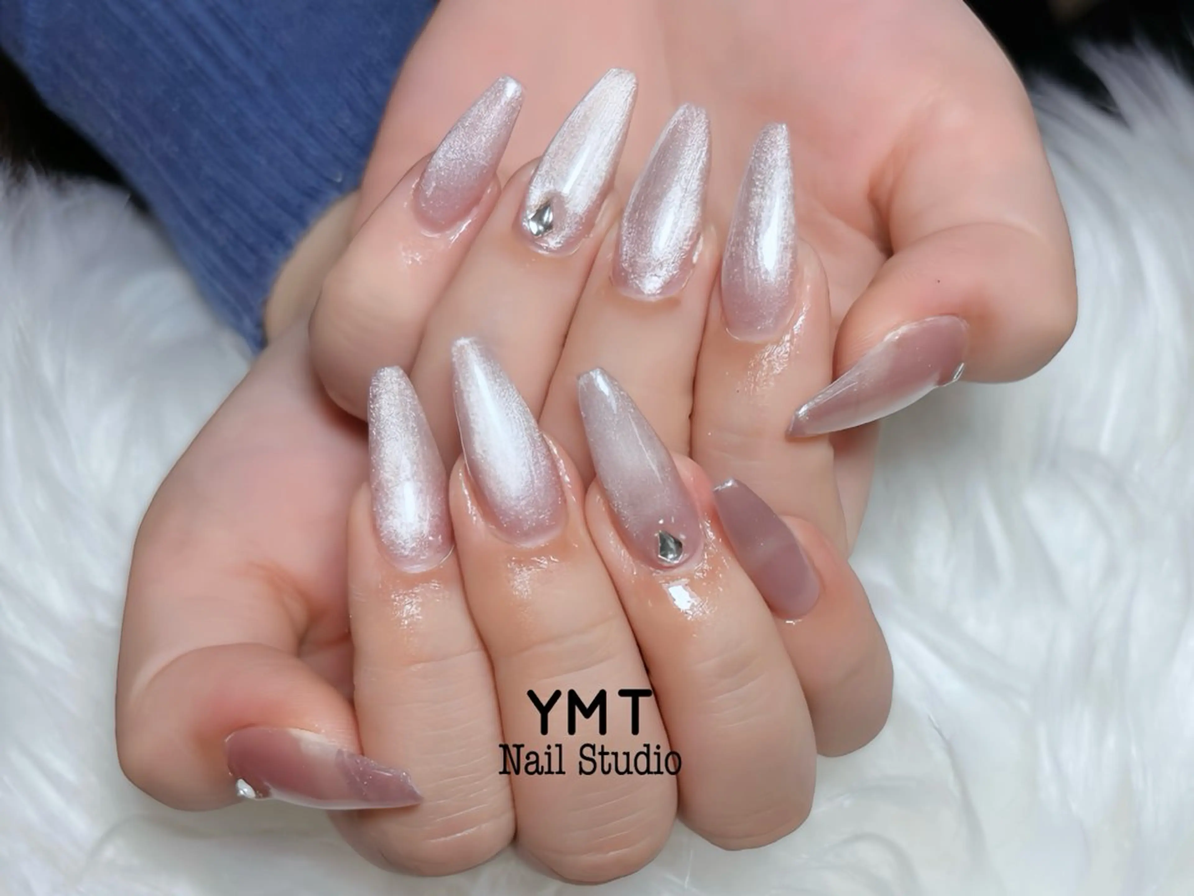 ネイル 長さ出し フットネイル ジェルネイル 韓国ネイル マグネットネイル ハンドネイル YMT NailStudio所属・YMT NailStudioのネイルデザイン