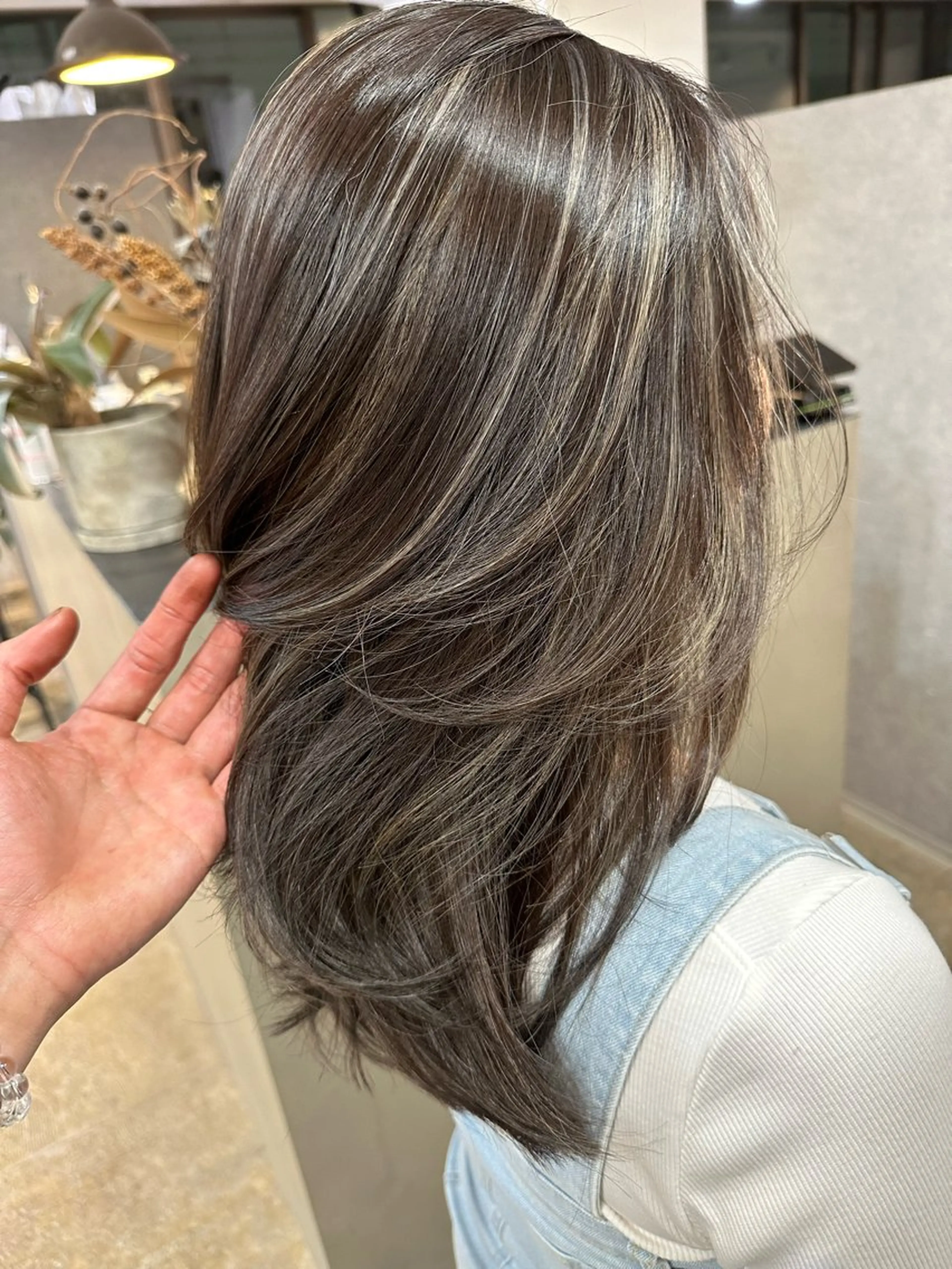 カラー ヘアカラー Merly Osakaのヘアスタイル