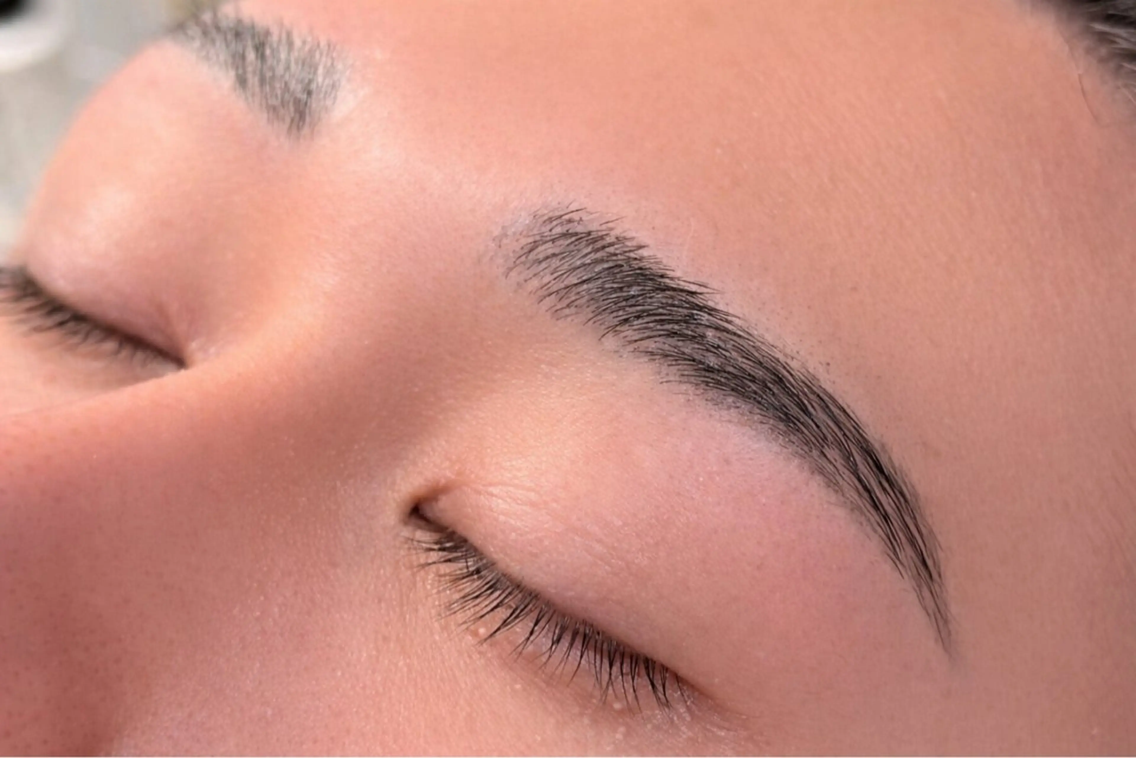 メンズ アイブロウ メンズパーマ メンズアイブロウ Large hair equal所属・大 越のマツエク・マツパデザイン