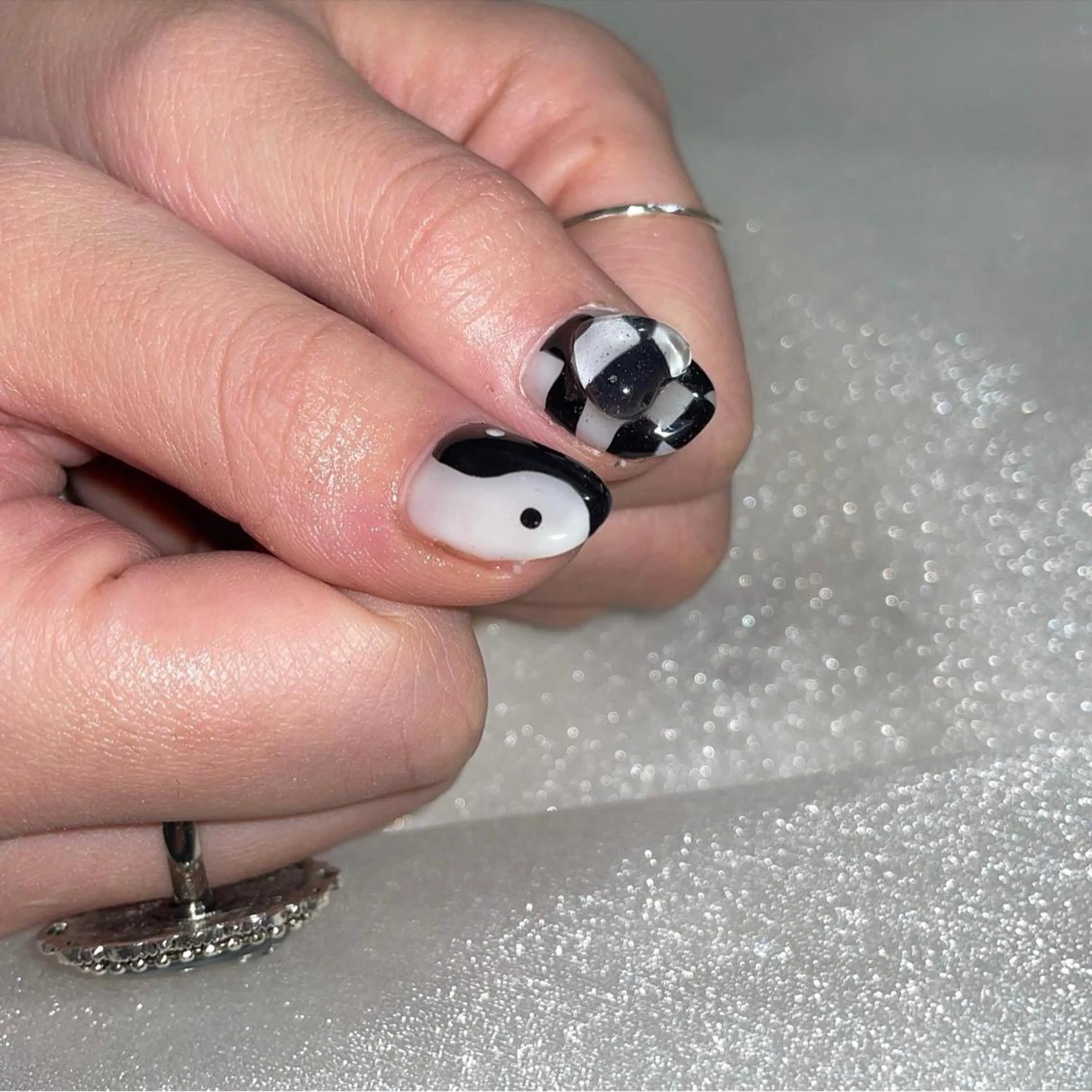 ネイル フレンチネイル ガーリー ハート ニュアンスネイル ハンドネイル ハンドケア lyly.nail所属・lylynail YUUKAのネイルデザイン