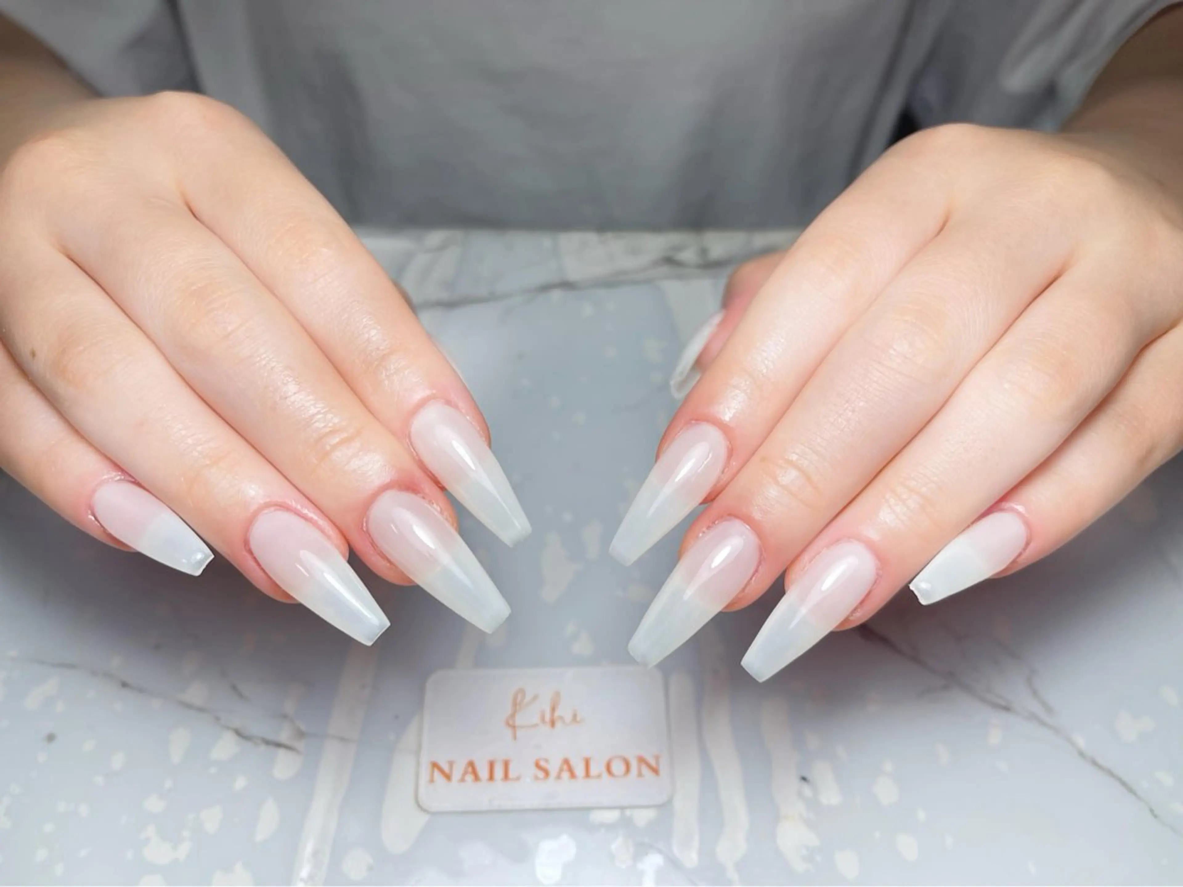 ネイル アートネイル フレンチネイル ジェルネイル グラデーション 韓国ネイル ハンドネイル ハンドケア さくら💮💮 【オフ無料】のネイルデザイン