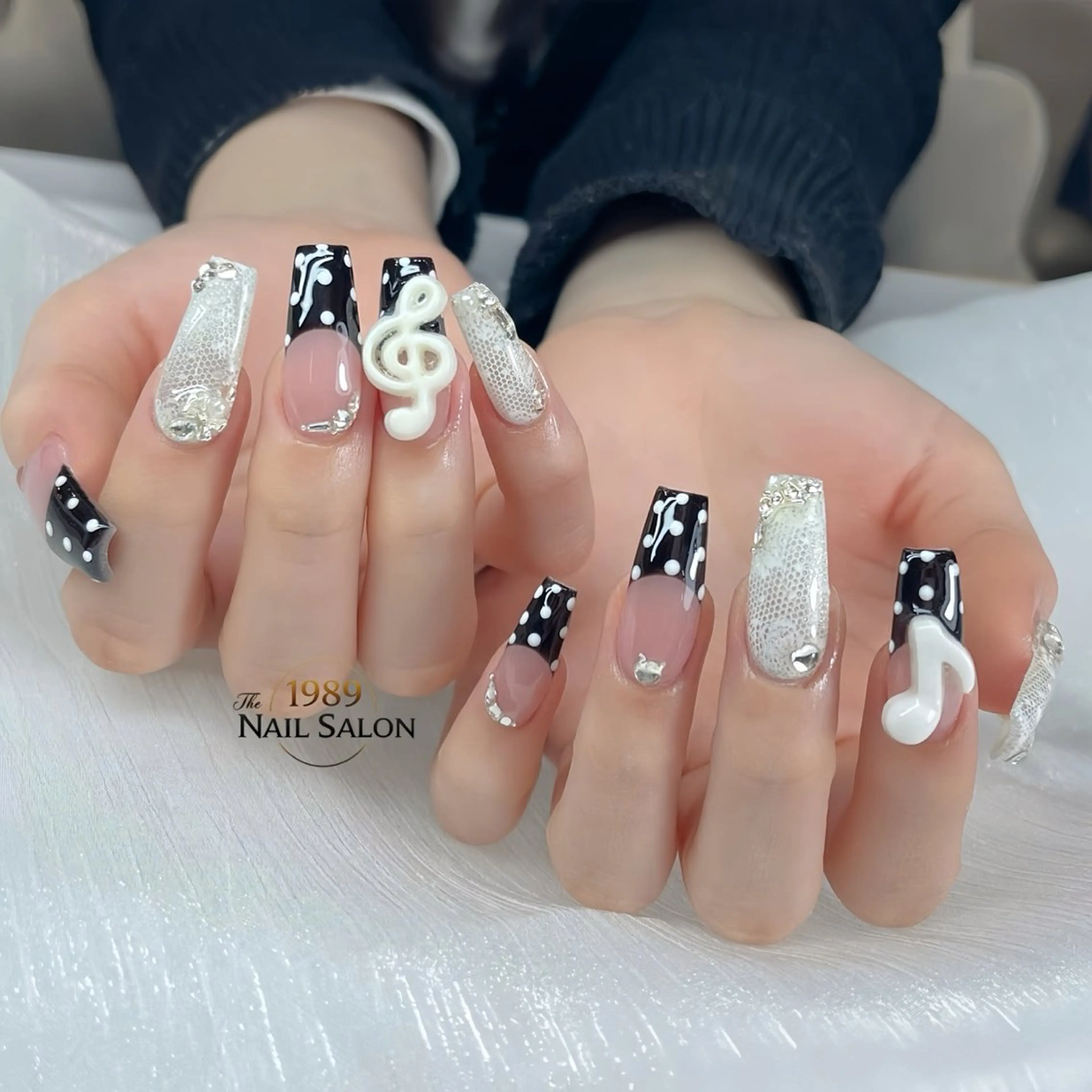 ネイル ハンドネイル The 1989 Nail Salonのネイルデザイン