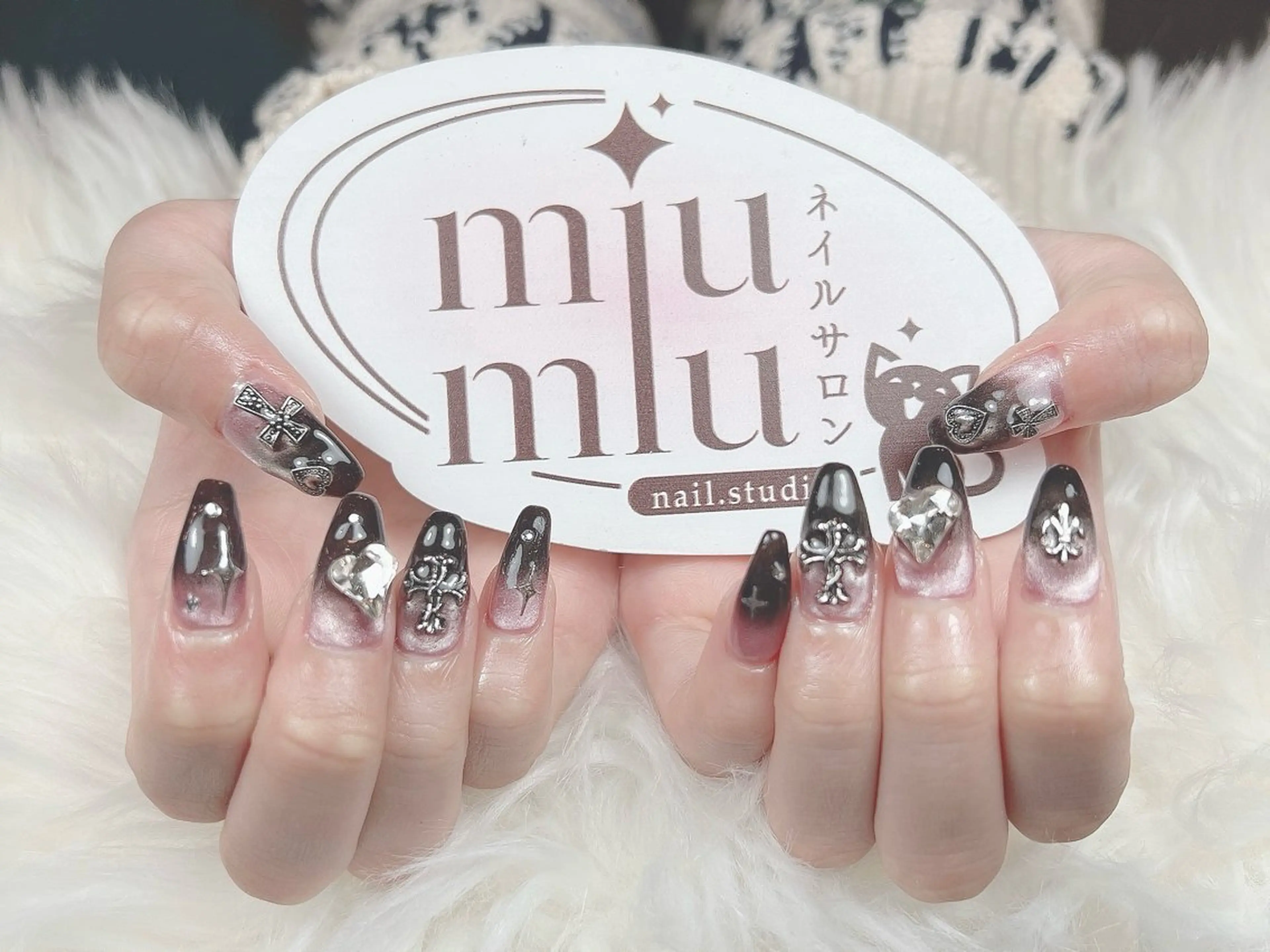 ロング ハンドネイル ハンドケア Miu Miu Nail Studio所属・yu naのネイルデザイン
