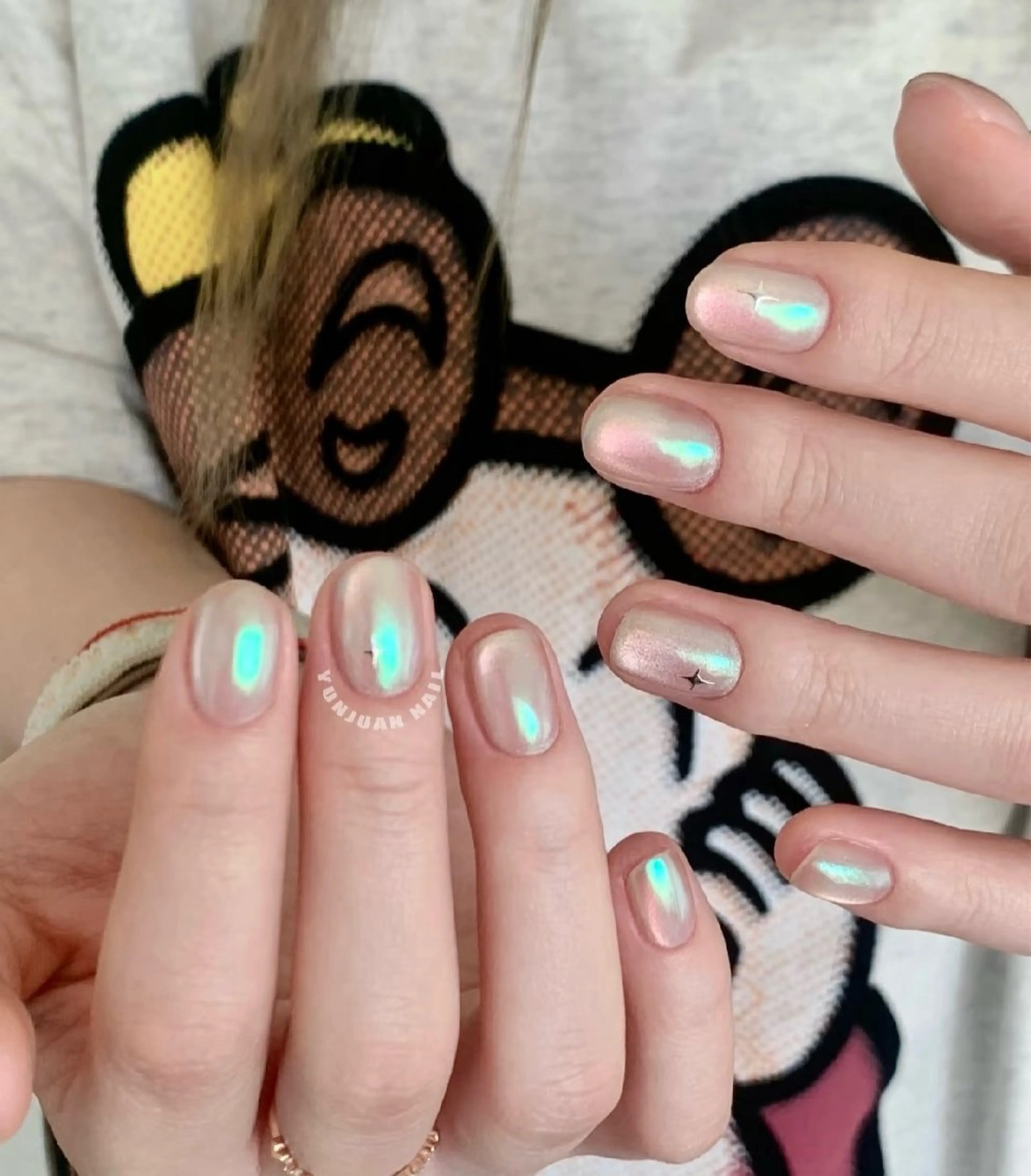 ネイル 高木 維麗絲のネイルデザイン