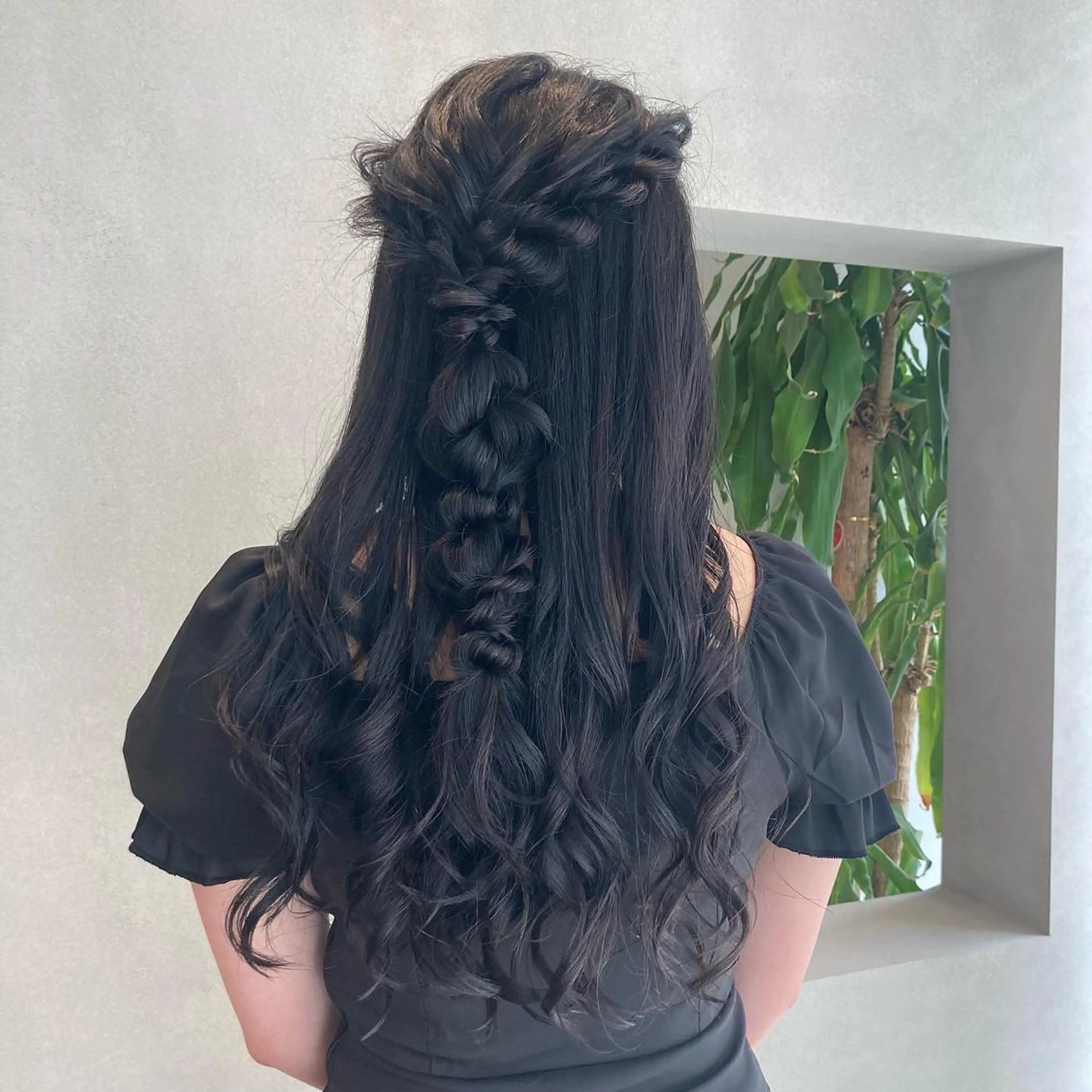 ロング ヘアアレンジ ハーフアップ octo所属・梅澤 杏菜のヘアスタイル