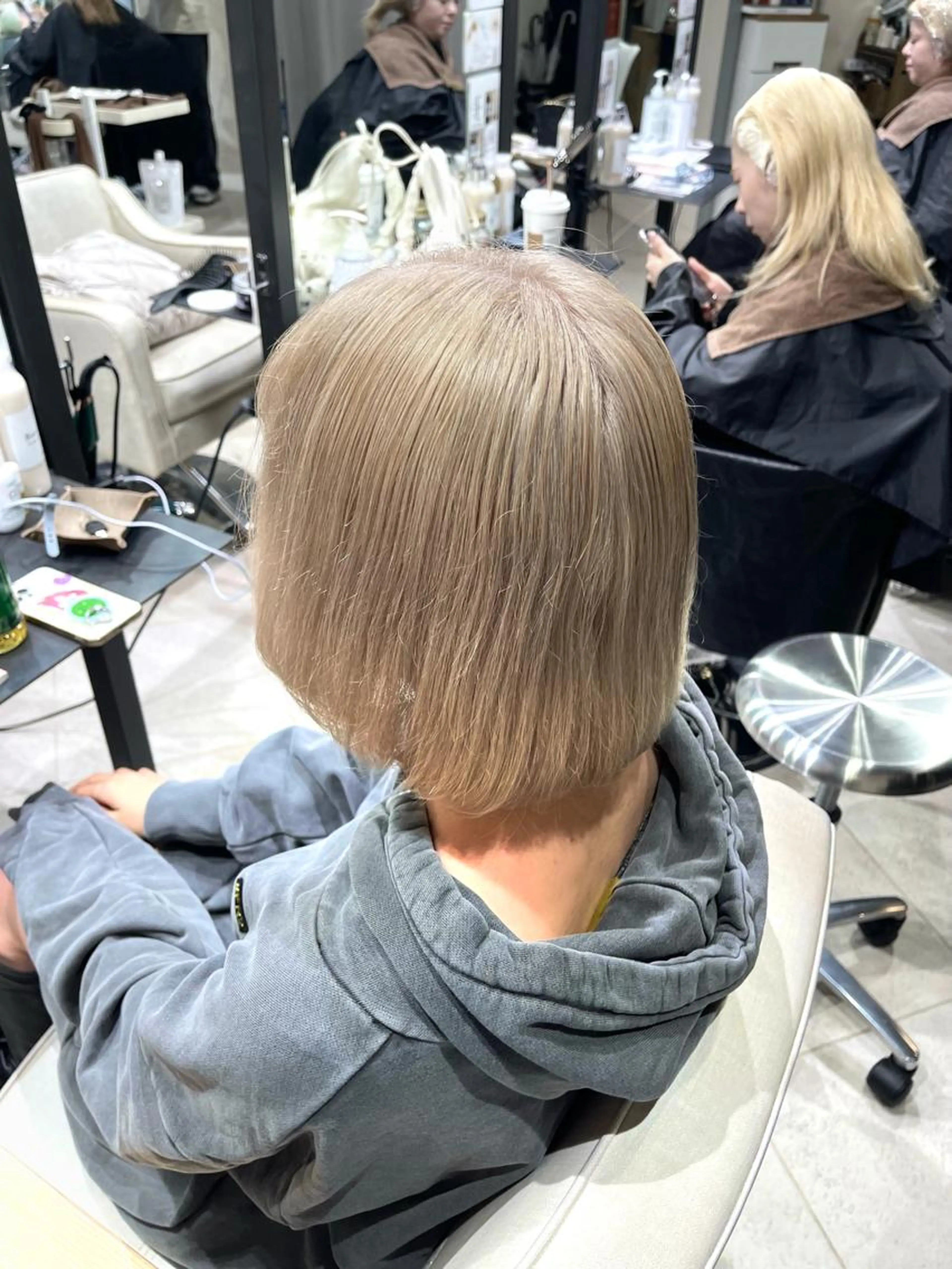 🙌黒染め履歴の方🙌ブリーチ1.5回でハイトーン！の写真