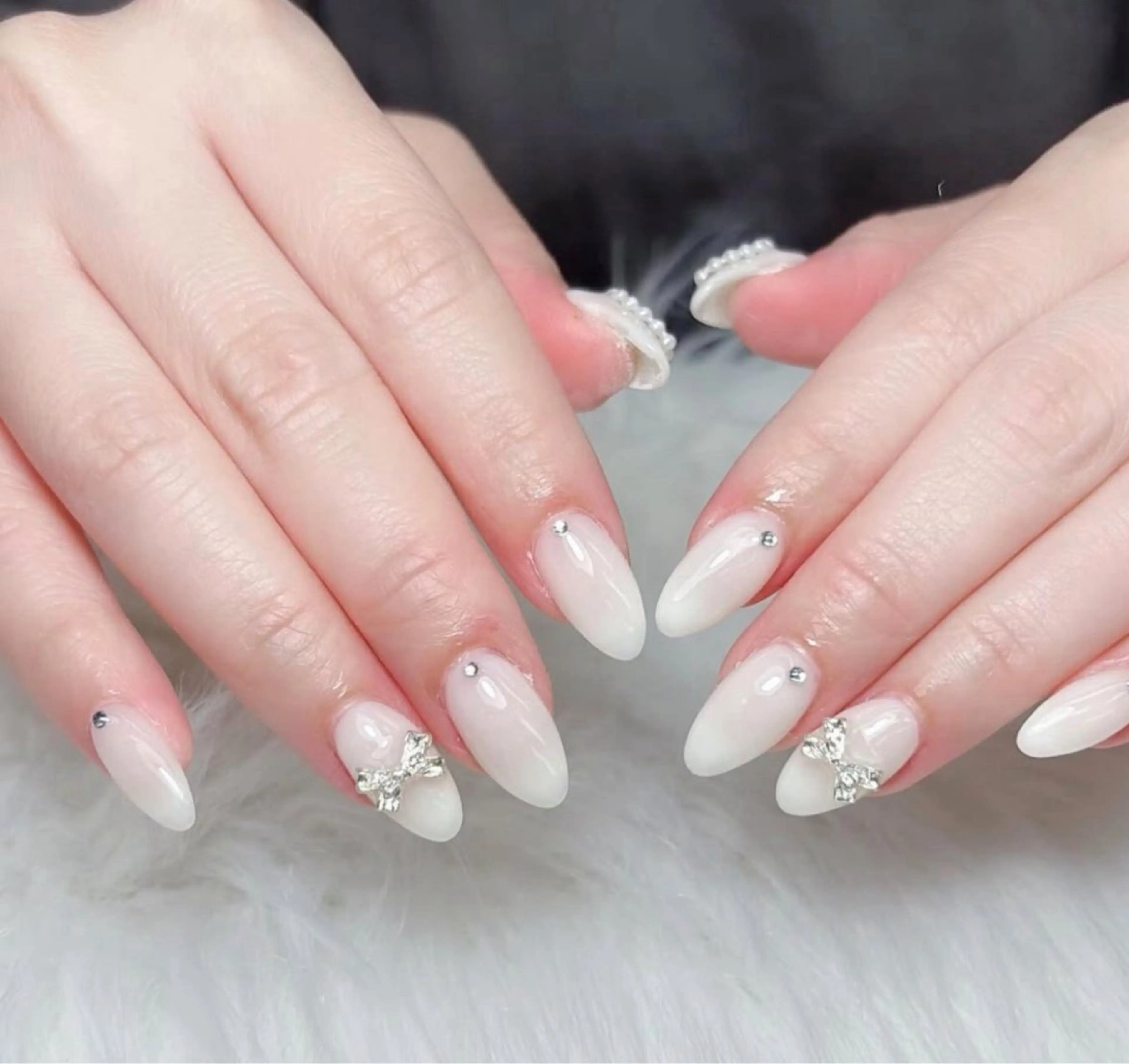 ネイル フレンチネイル キラキラネイル 水色 マグネットネイル ミラーネイル Lina nail所属・Luna 池袋のネイルデザイン