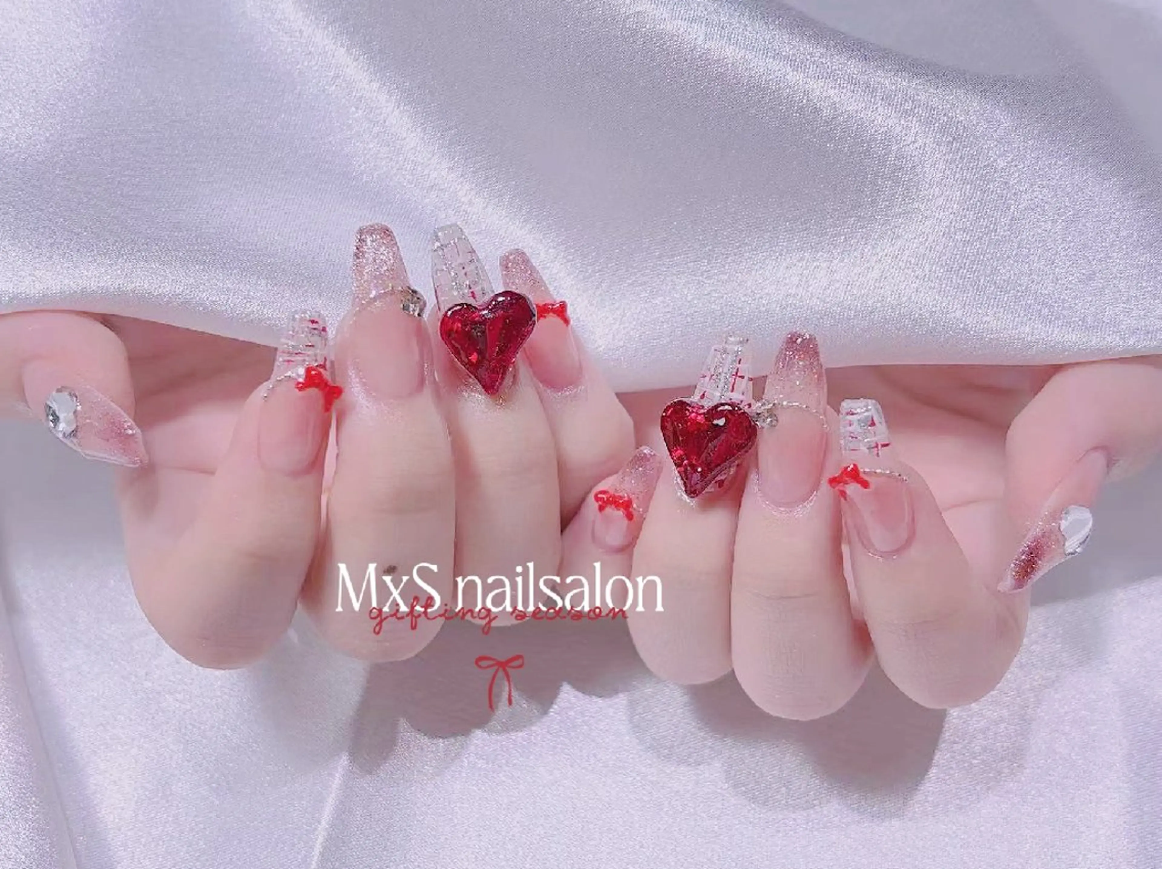ネイル ハンドネイル ハンドケア MxS Nail(長さだし/フィルイン/マグネット/韓国ネイル/ワンホンネイル/ワンカラー)所属・MxS リィリィのネイルデザイン
