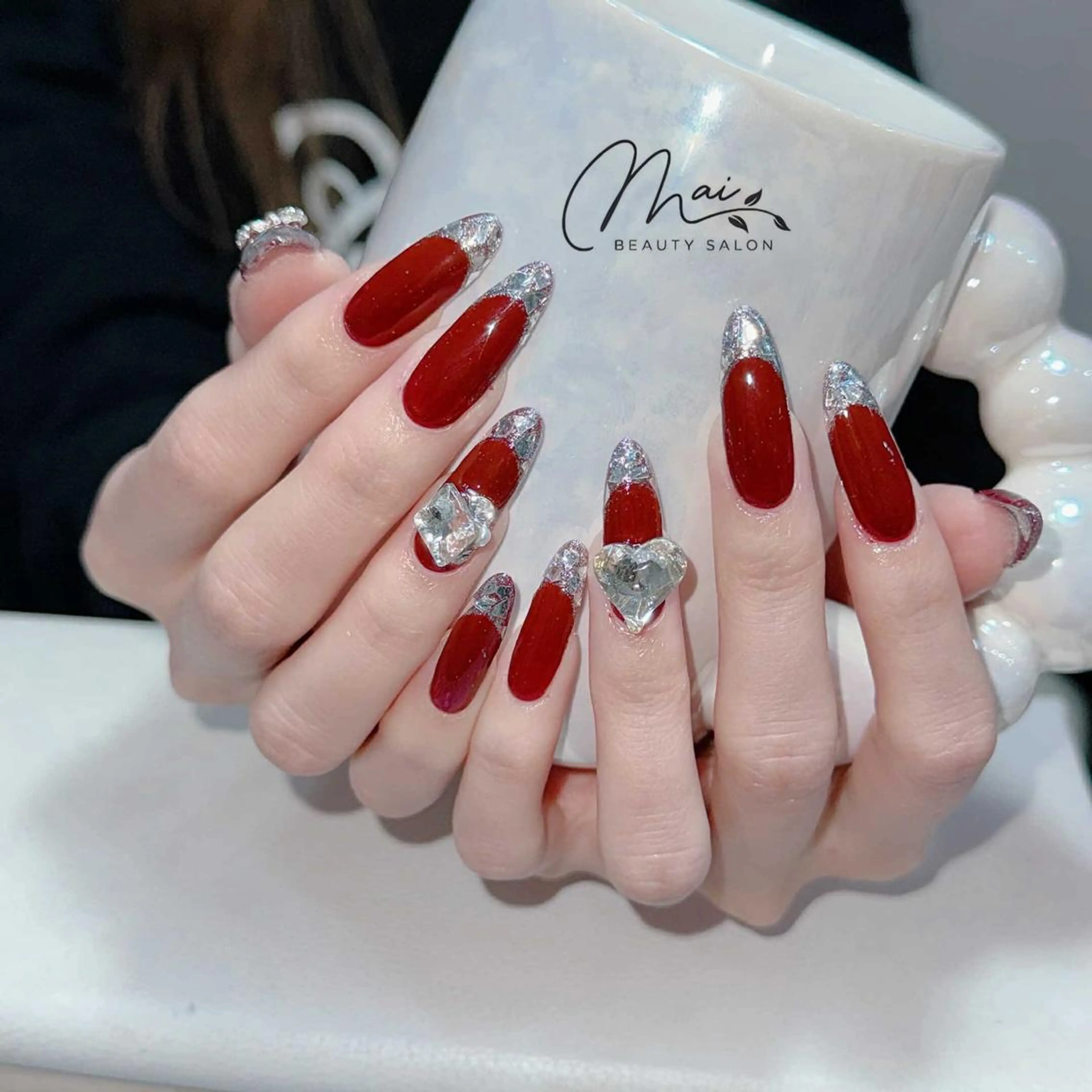 ネイル ジェルネイル 韓国ネイル マグネットネイル ミラーネイル パラジェル ハンドネイル MaiBeauty To  Toのネイルデザイン