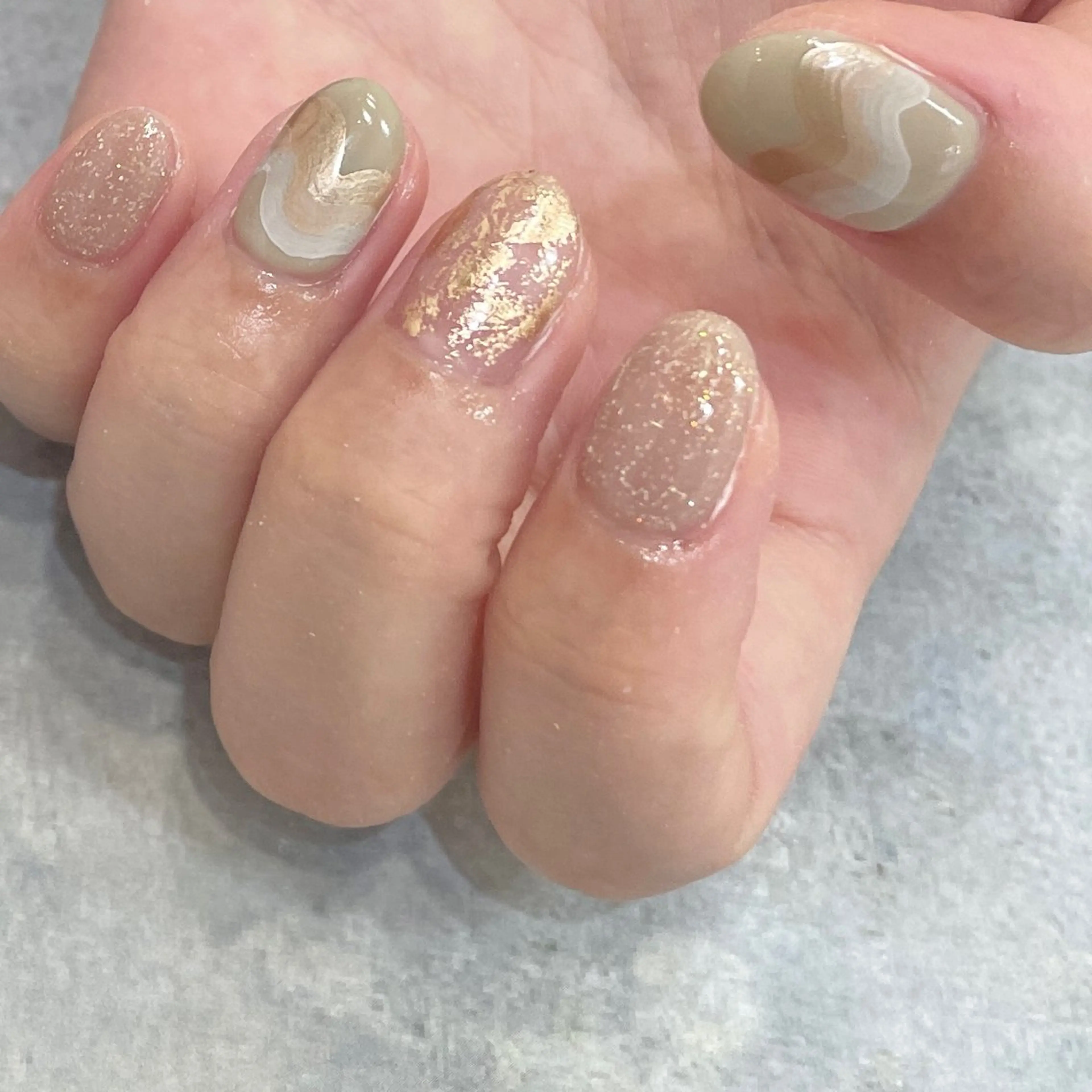 ネイル グリーン 氷ネイル・うるうるネイル 韓国ネイル ラメ(グリッター) ニュアンスネイル ハンドネイル 園田 ソノダのネイルデザイン