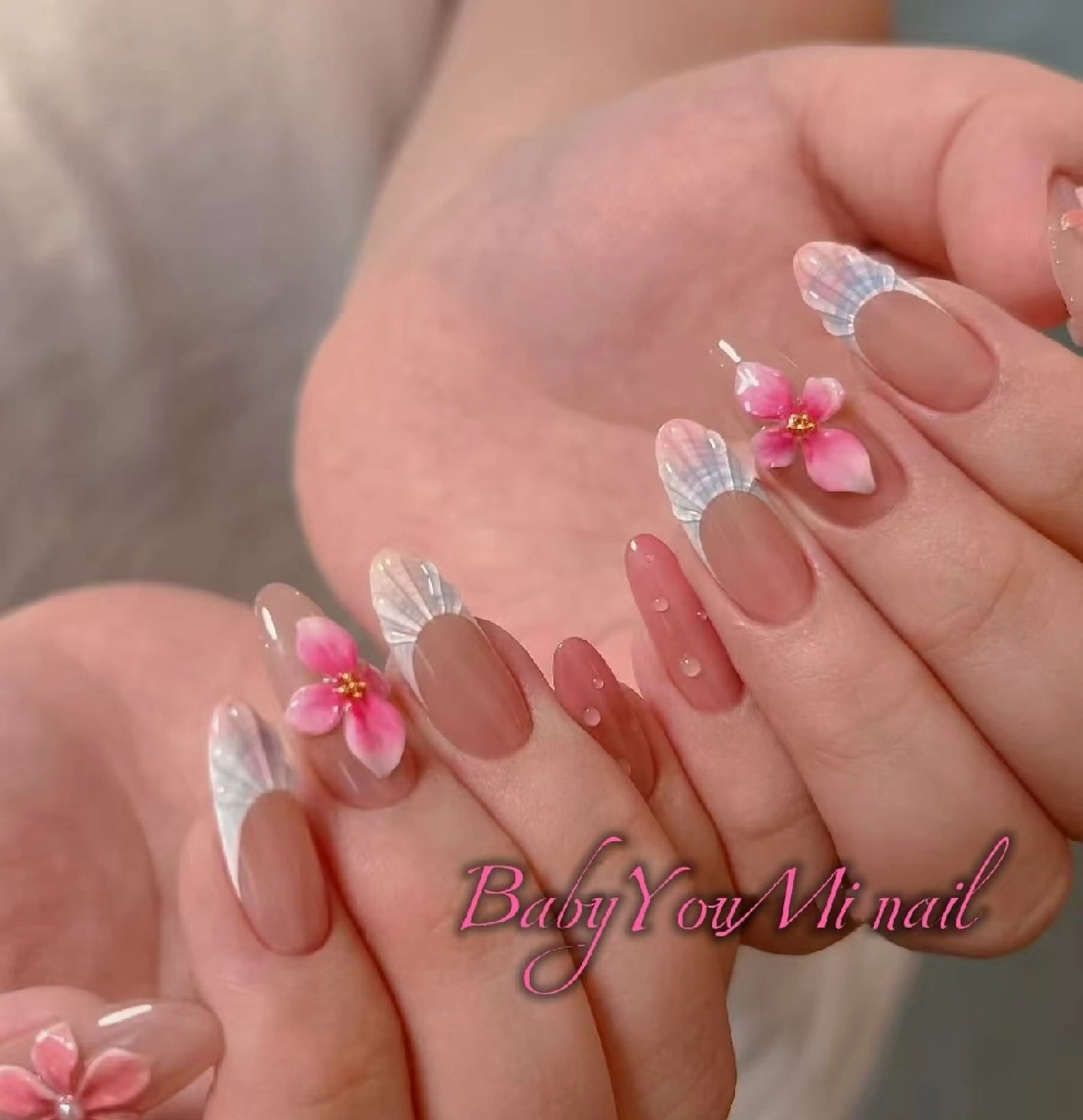 ネイル オーロラネイル フラワーネイル フットネイル フレンチネイル ジェルネイル ハンドネイル Oomiya 服部のネイルデザイン