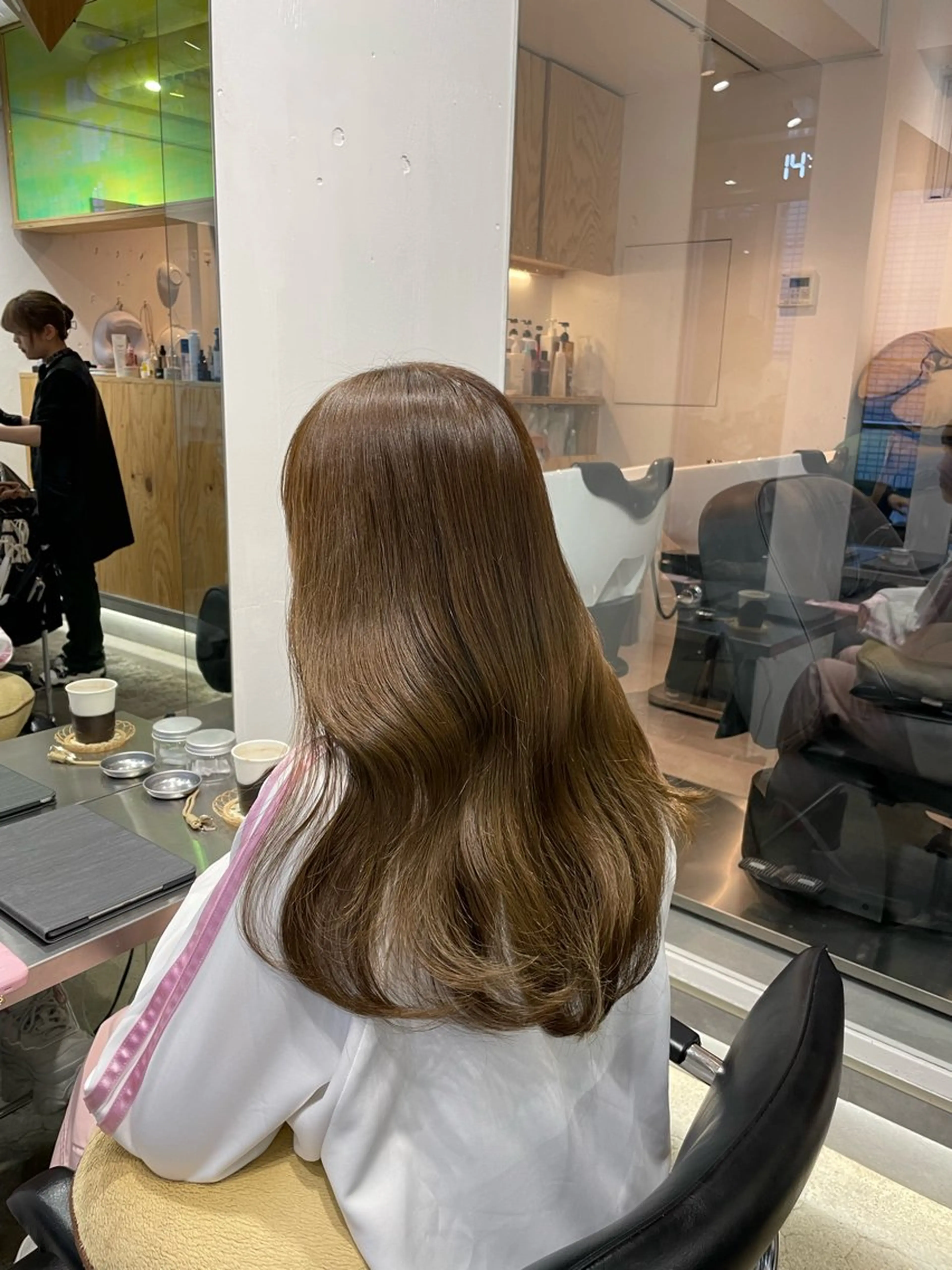 ロング カラー ベージュカラー ブリーチ 透明感カラー イルミナカラー ブリーチなしカラー カット ヘアカラー トリートメント 🪞♡韓国風スタイル MISATO🪞♡のヘアスタイル