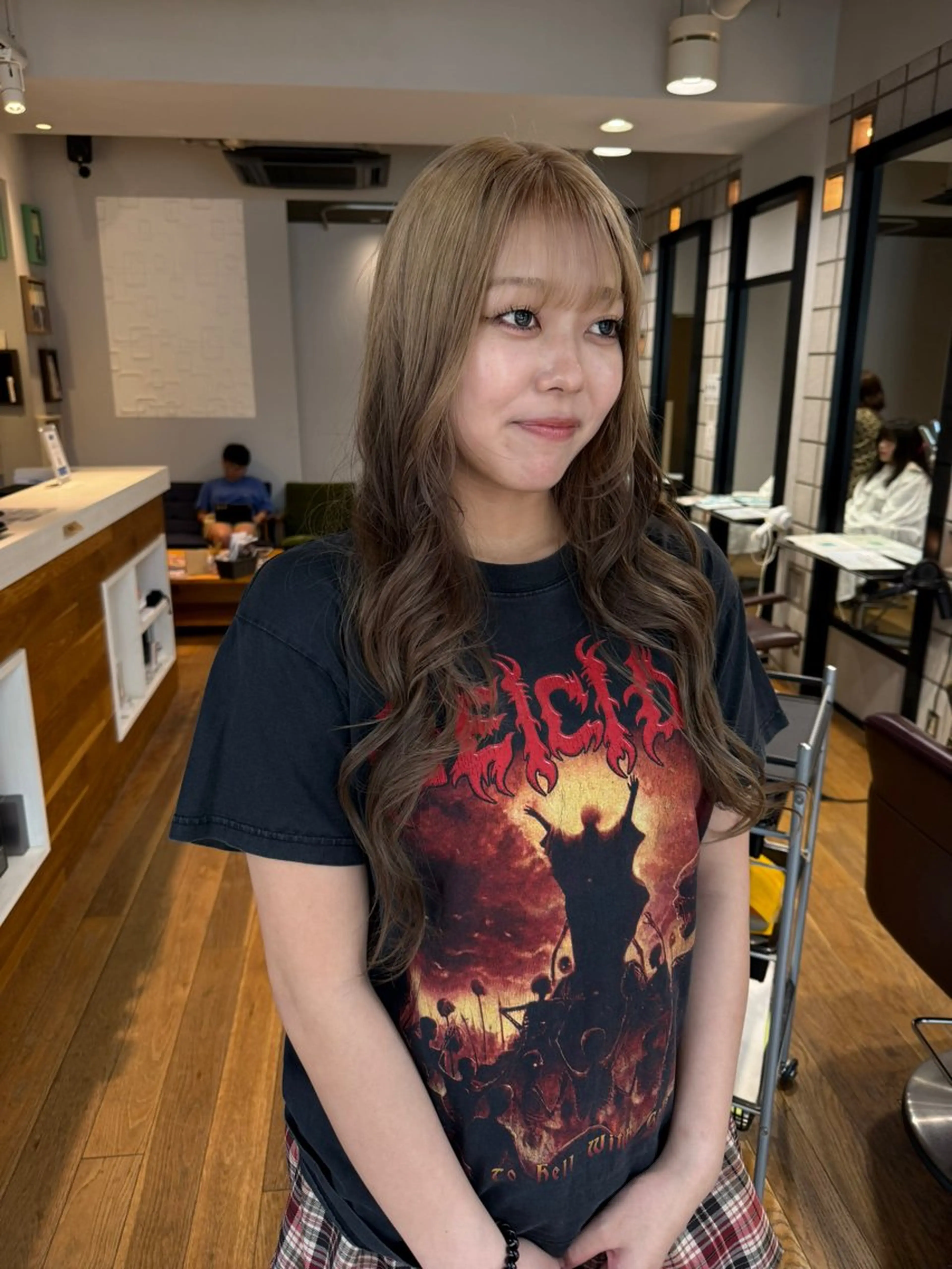 ロング ボブ ハイライト 髪質改善 レイヤーカット ヘアカラー 松本  夏海のヘアスタイル