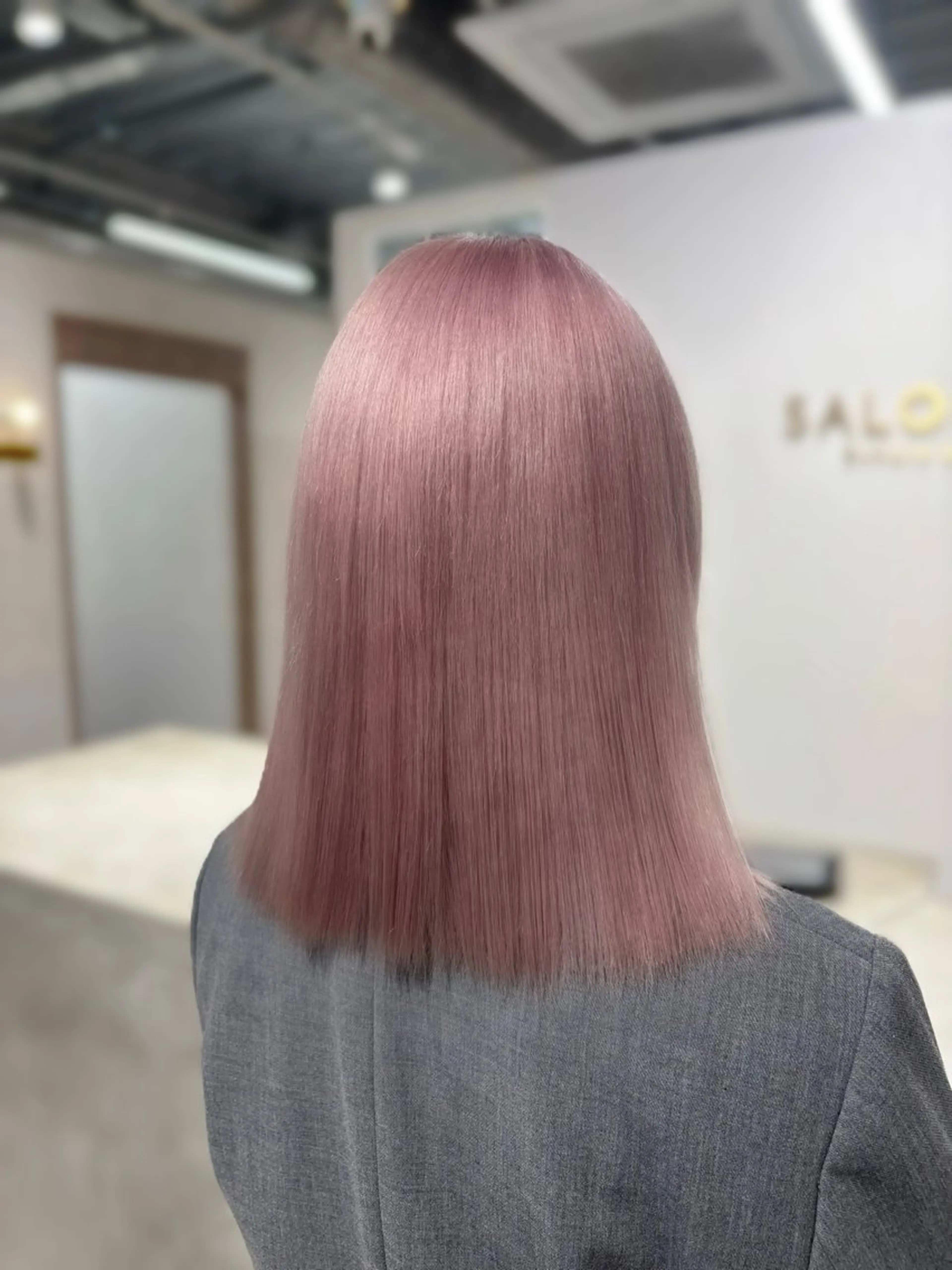 【2.3月まで練習モデル】リタッチ+カラー 【ブリーチ/ハイトーン/デザイン/ワンカラー/リタッチ/インナー】の写真