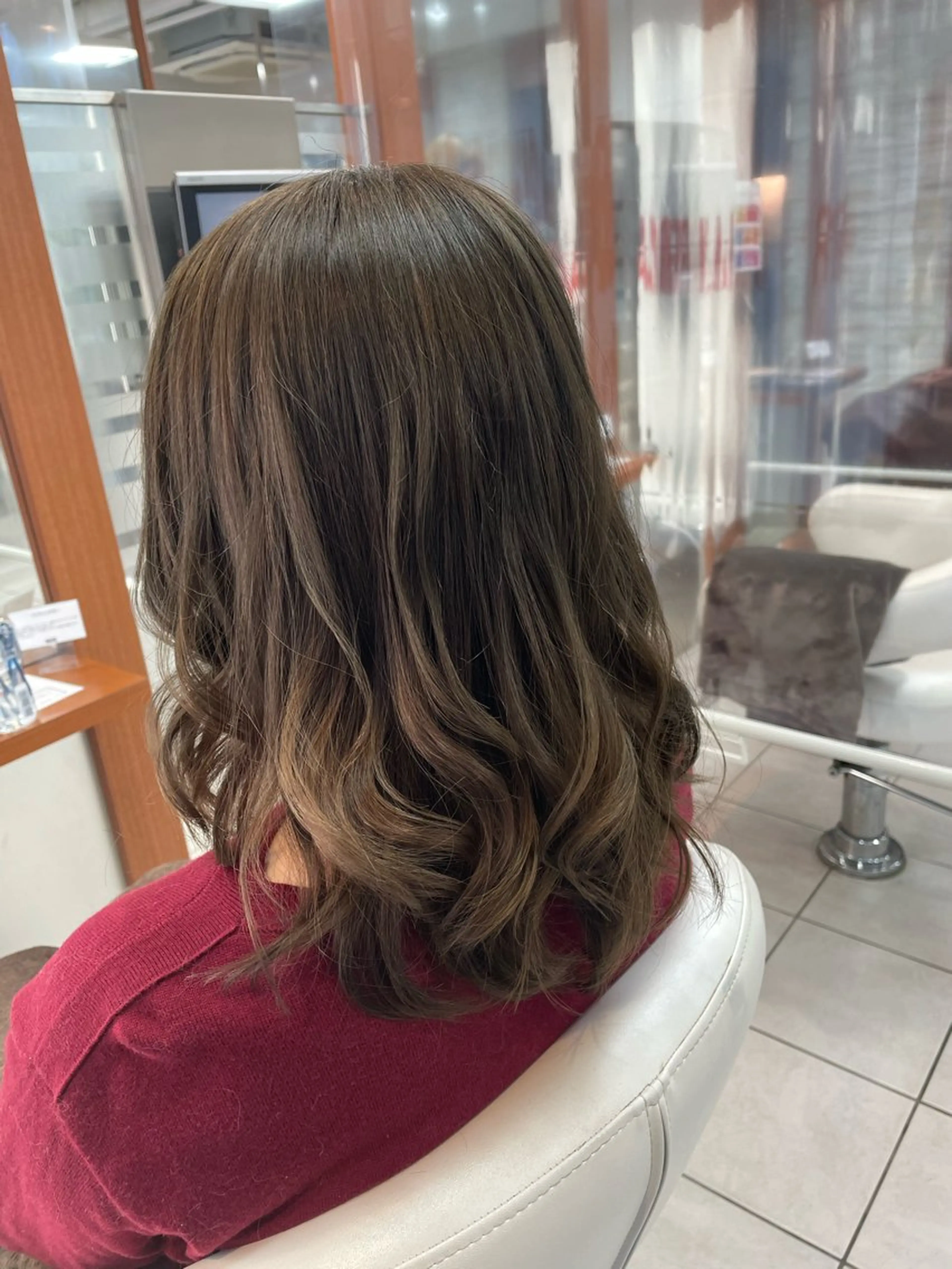 セミロング カット ヘアカラー KINOSHITA 🌸のヘアスタイル