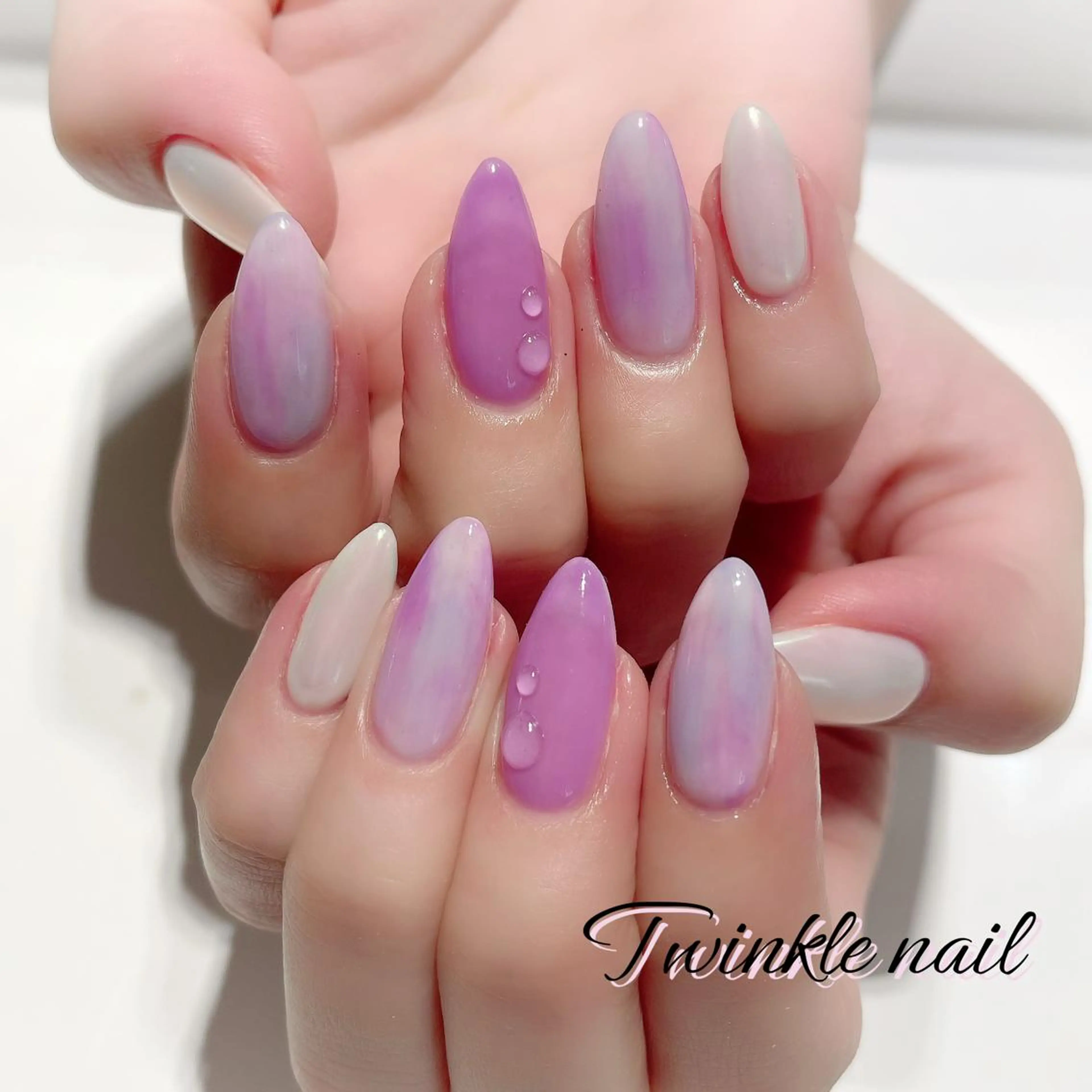 ネイル ハンドネイル ハンドケア 中井 綾香の眉毛・アイブロウイメージ