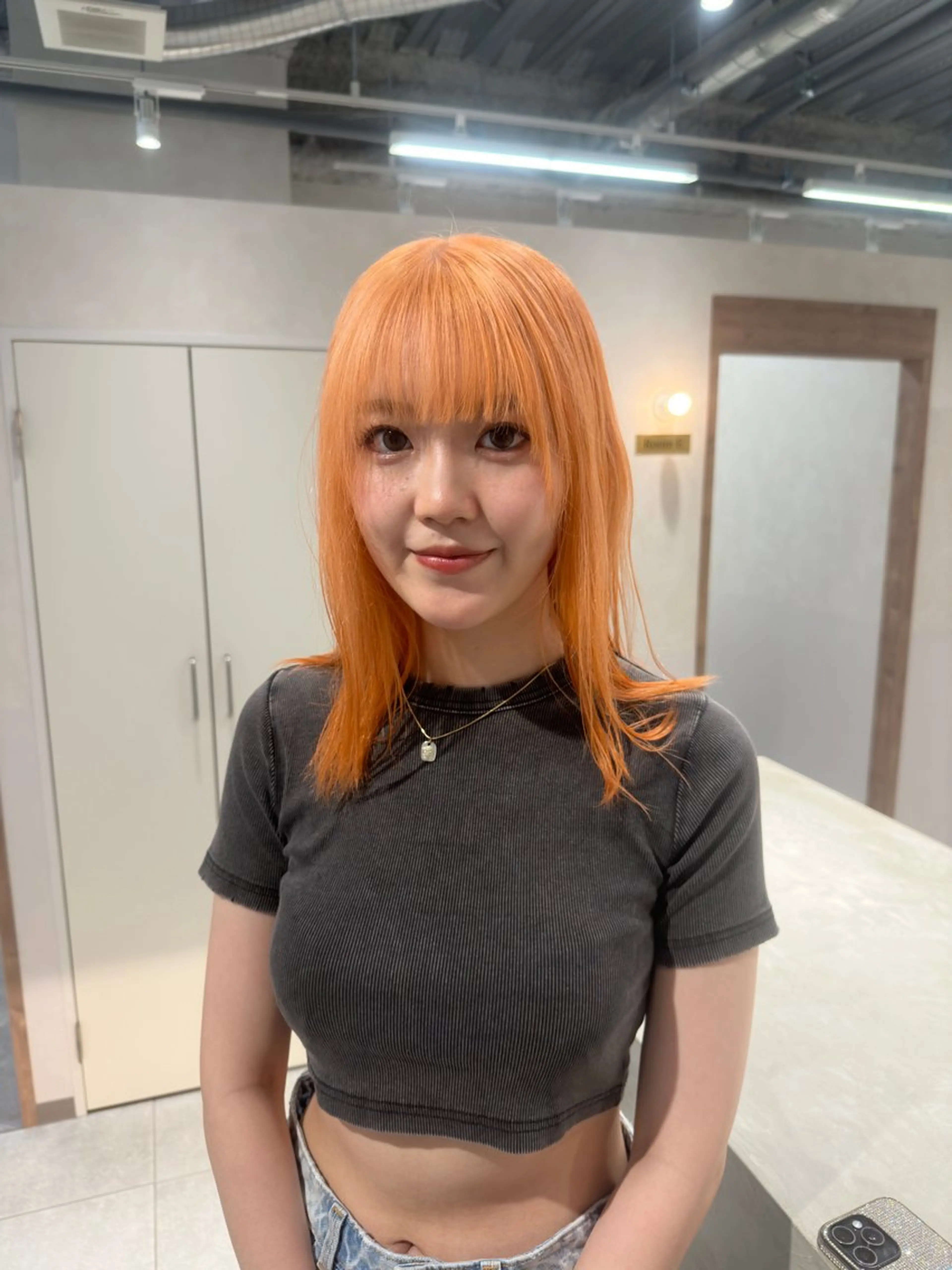 ミディアム カラー オレンジ カット ヘアカラー トリートメント 鈴木/ミルクティー/ ブリーチ/ボブ/のヘアスタイル