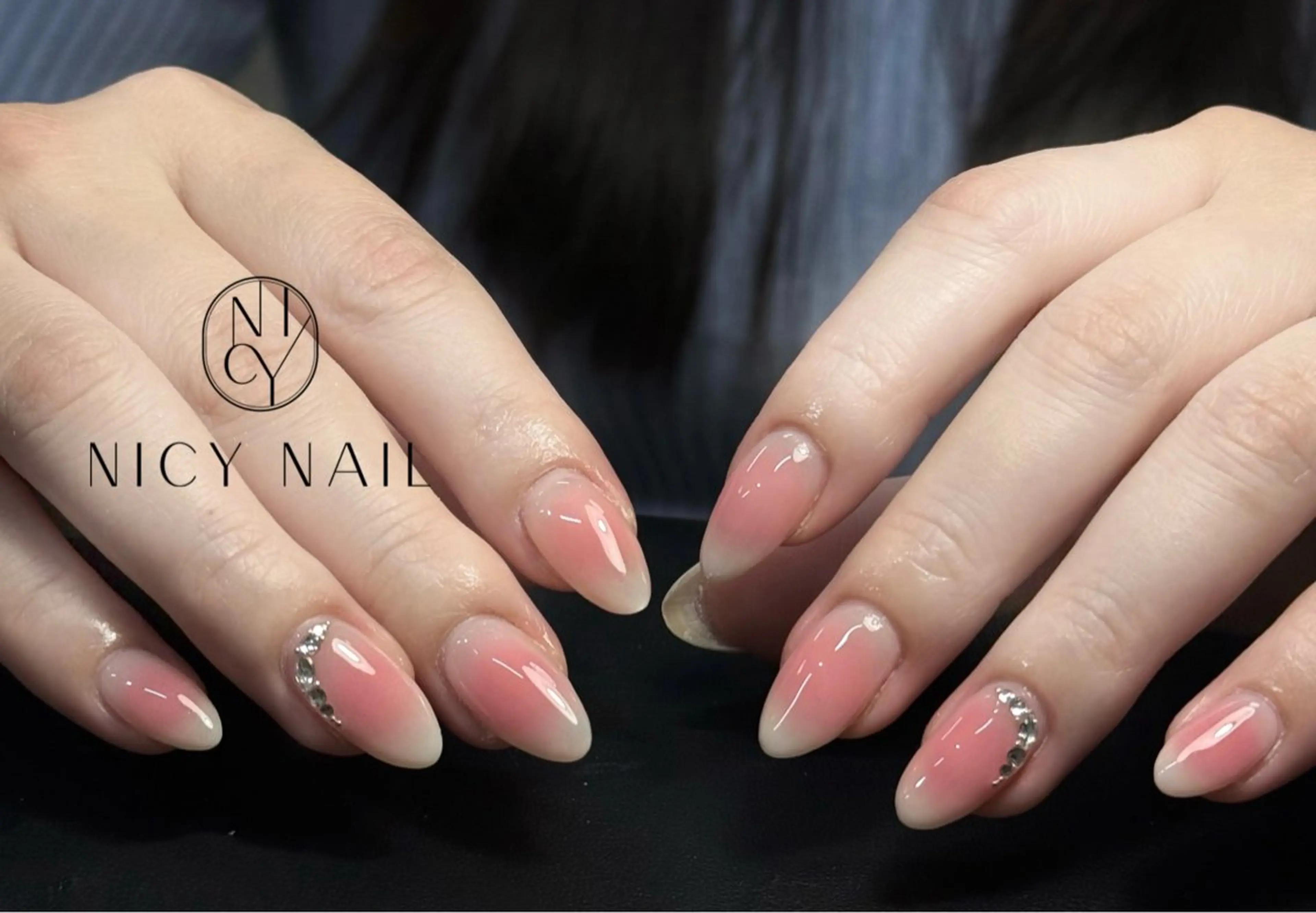 ネイル アートネイル オーロラネイル ブルー チークネイル フットネイル ハンドネイル Anna_ Nicy Nailのネイルデザイン
