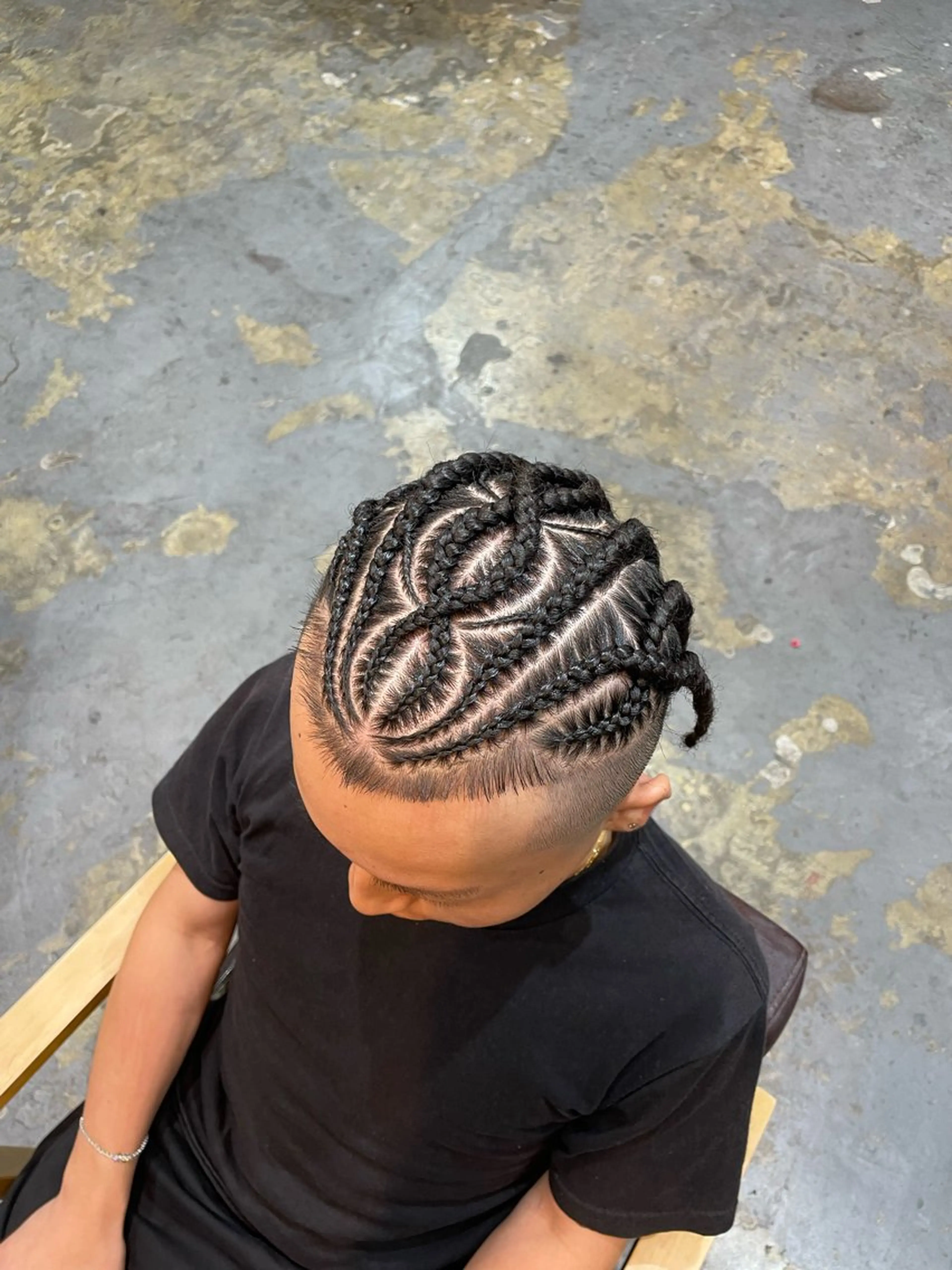 メンズ コーンロウ／ブレイズ SYUのヘアスタイル