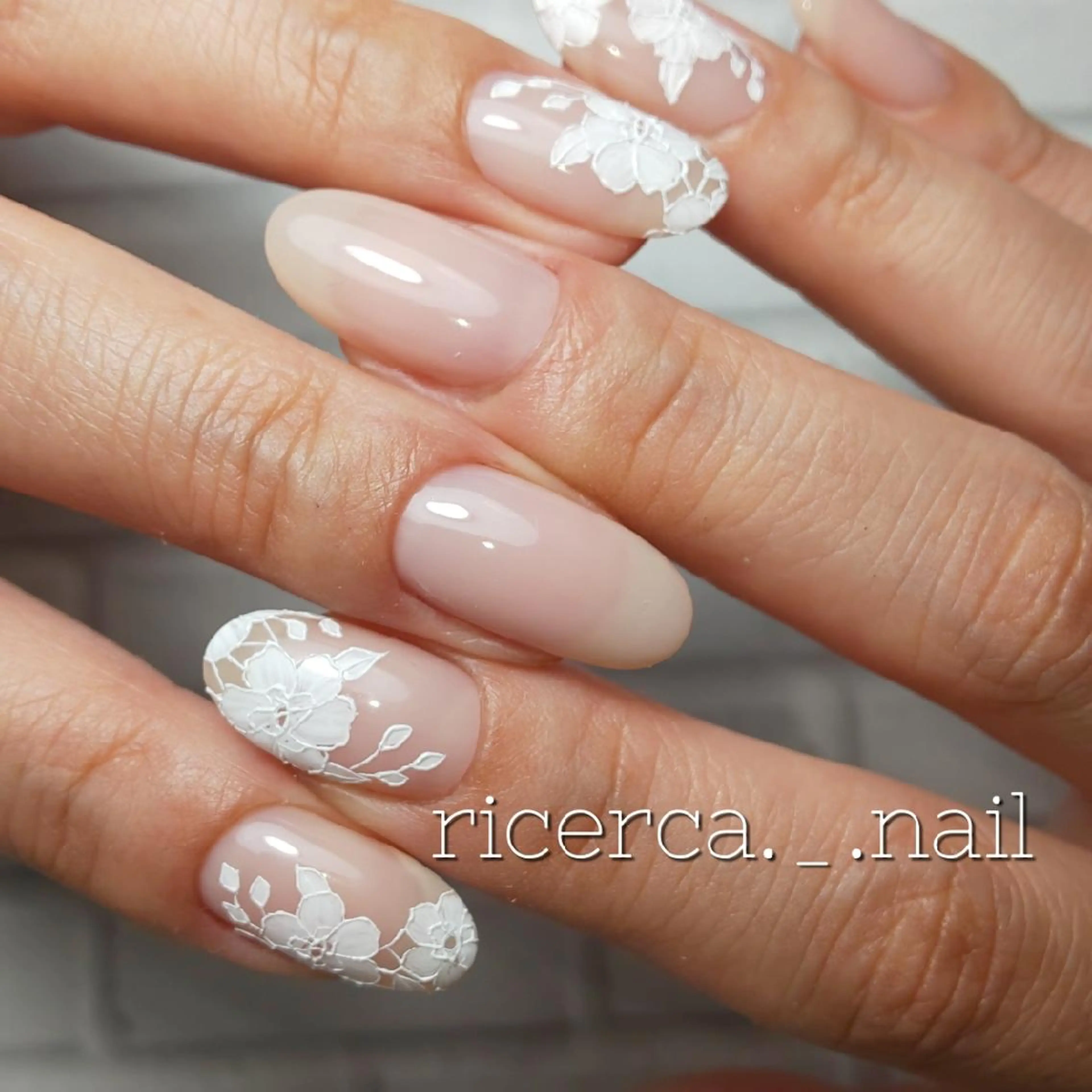 《オフ&ケア込み・ハンド》ジェルネイル*˖⌖ﾟアート4本˚₊*̥の写真