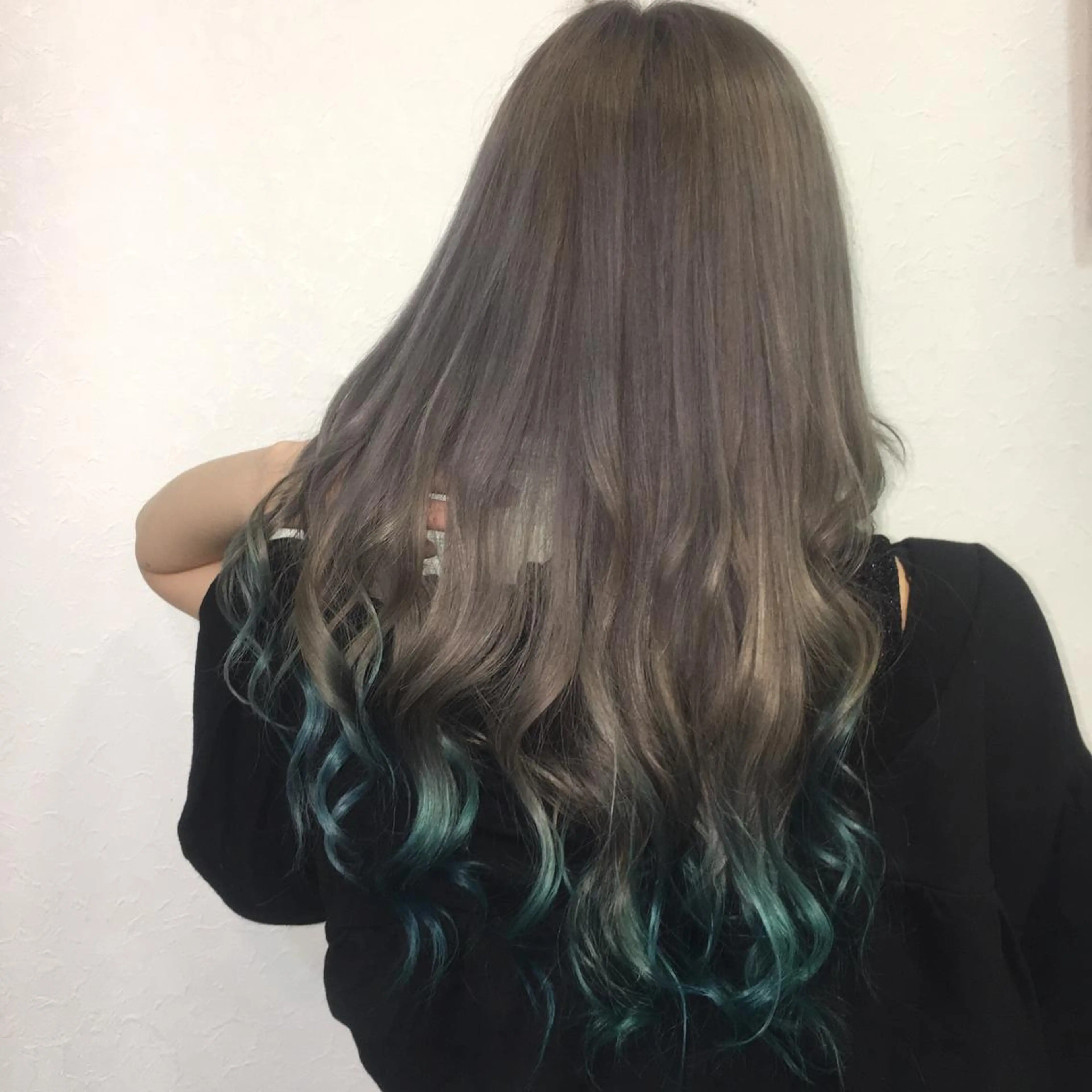 ロング カラー ヘアカラー トリートメント ヘアセット 韓国ヘア🤍髪質改善 🇰🇷AKANEのヘアスタイル