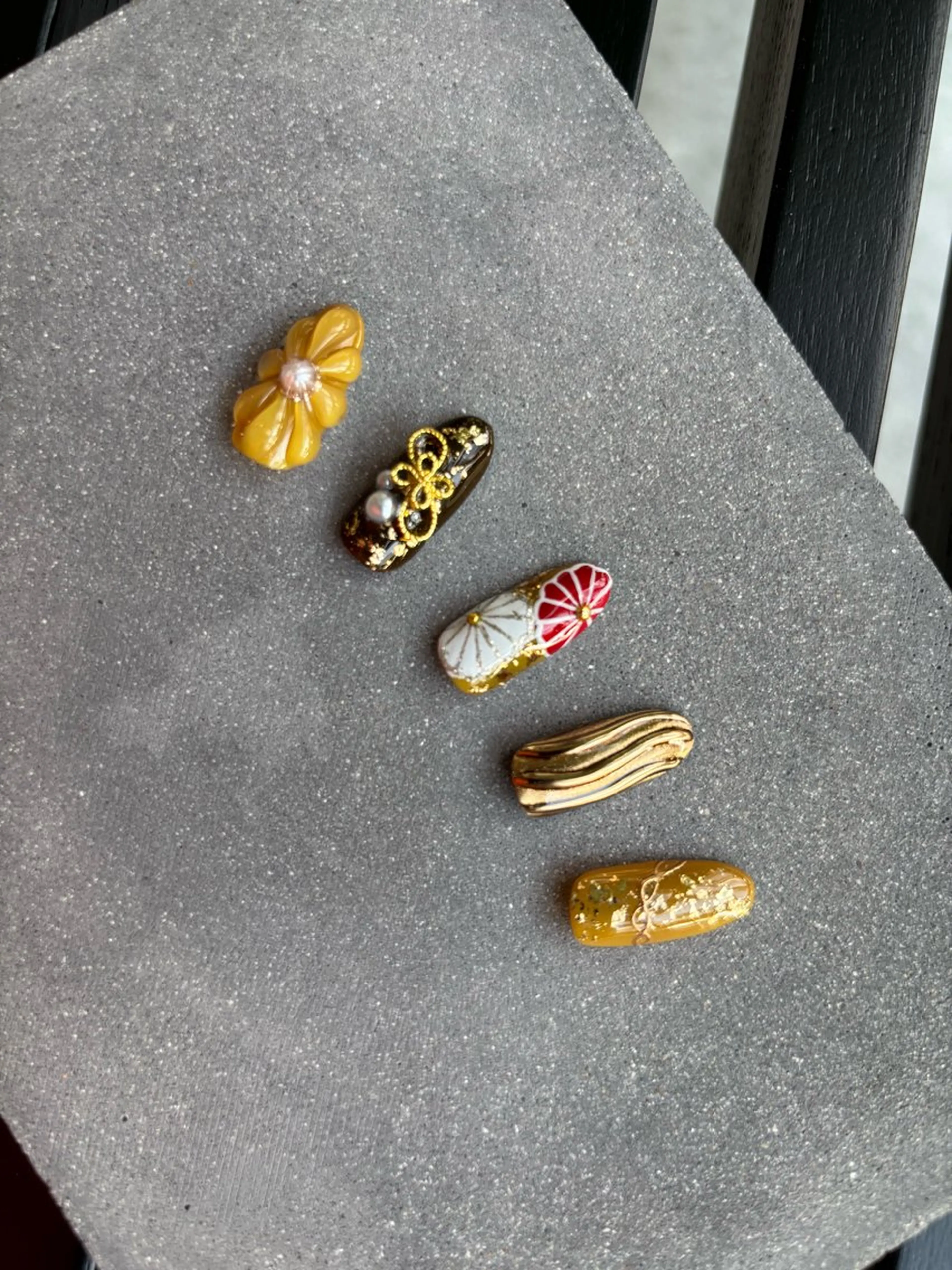 ネイル 成人式 ハンドネイル 【ＯＲＧＡＮ】 nailのネイルデザイン