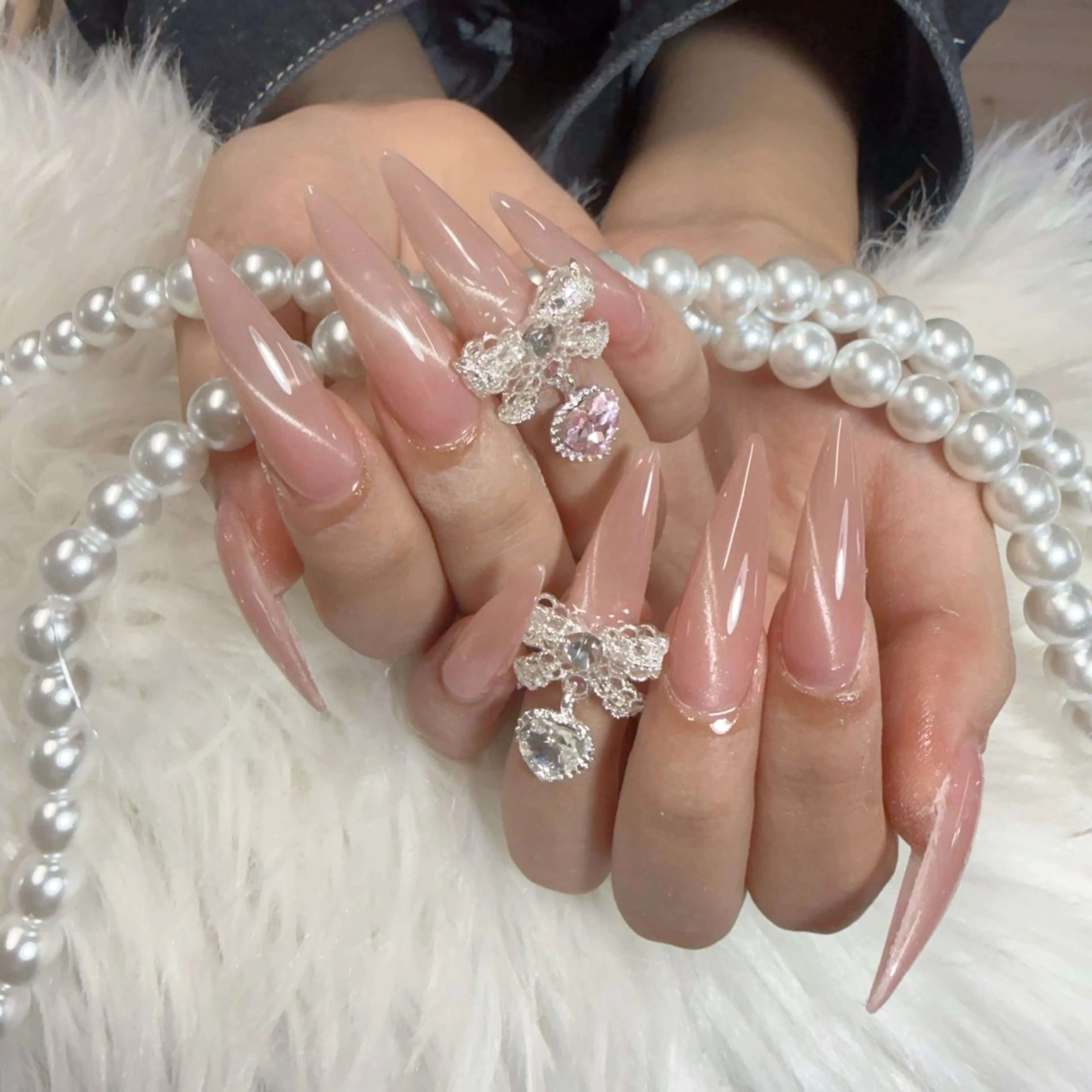 ネイル ハンドネイル 🎀nana🫧 ワンホンネイル🎀のネイルデザイン