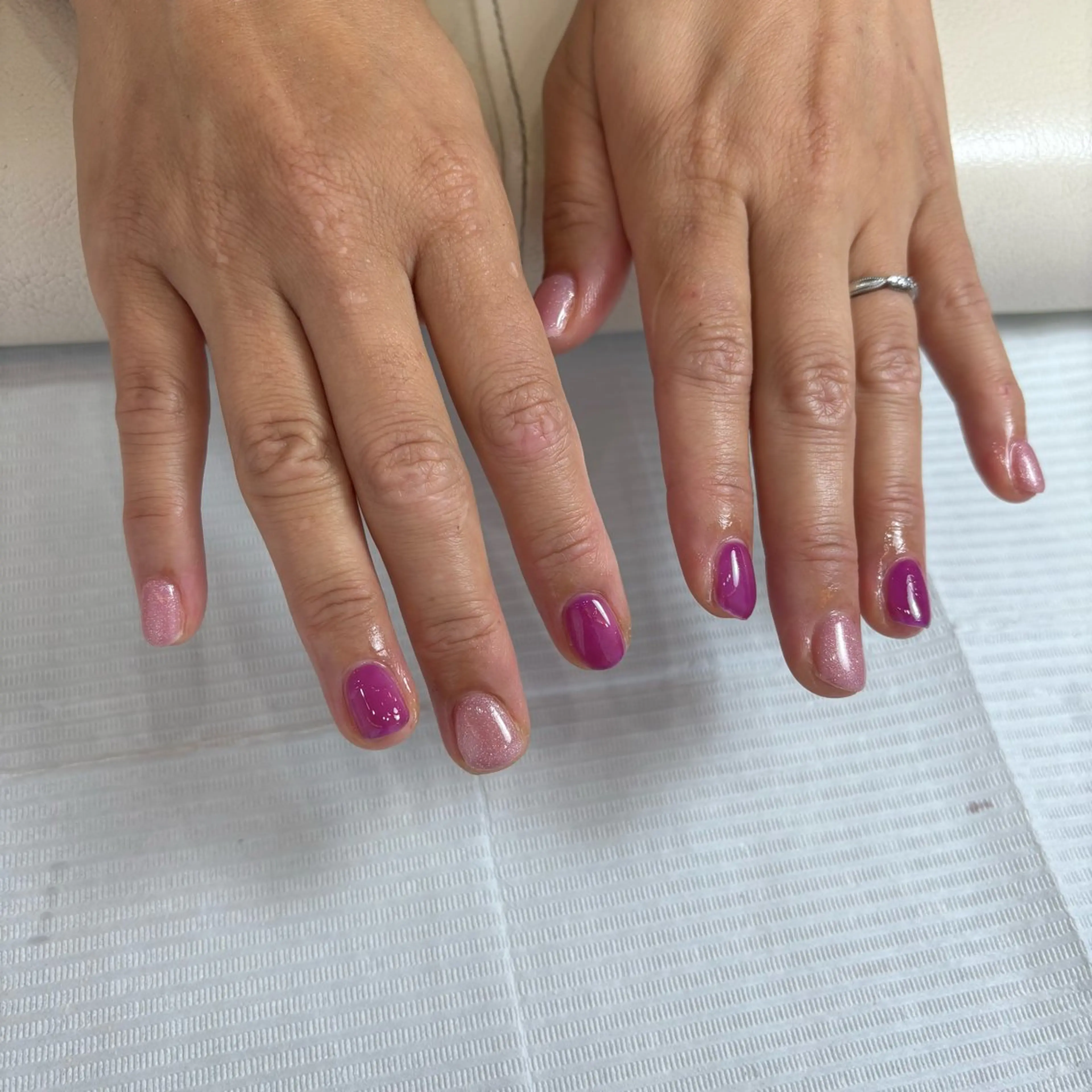 ネイル ワンカラーネイル アッカスタイル所属・アッカスタイル 天野のネイルデザイン