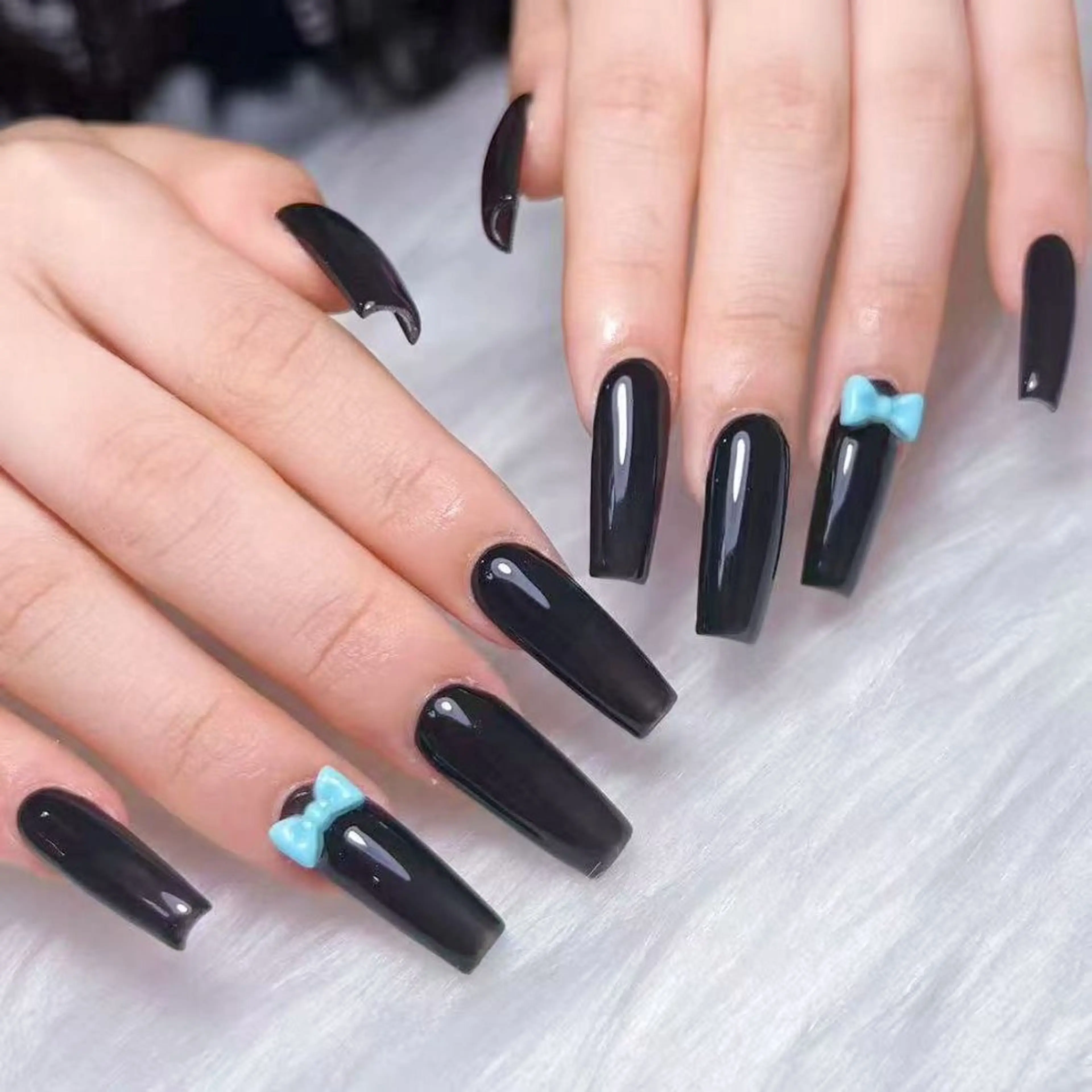 ネイル アートネイル オーロラネイル ガーリー キラキラネイル マグネットネイル Diamond Kokona🩷のネイルデザイン