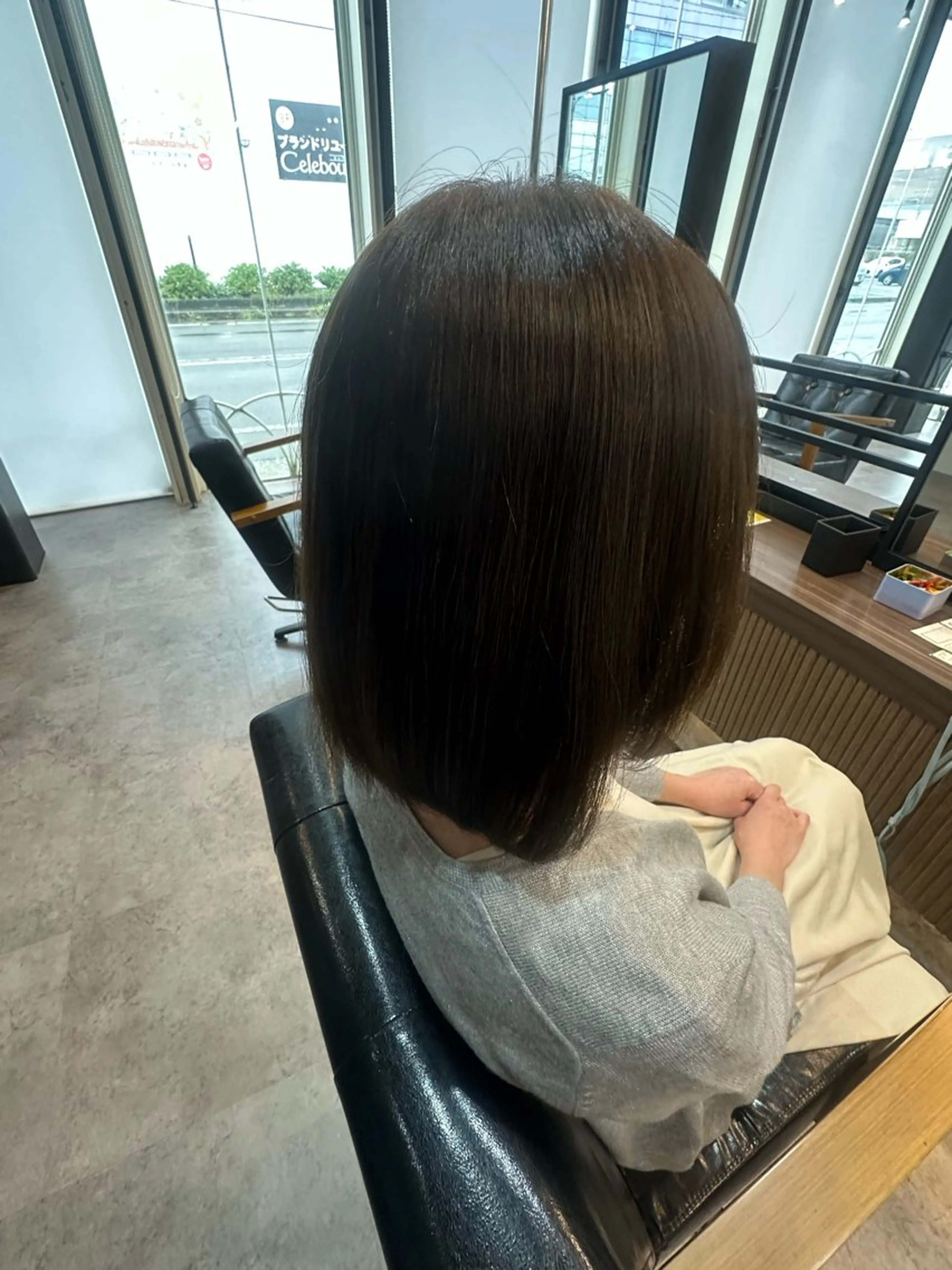 ミディアム ヘアカラー Agu まゆかのヘアスタイル