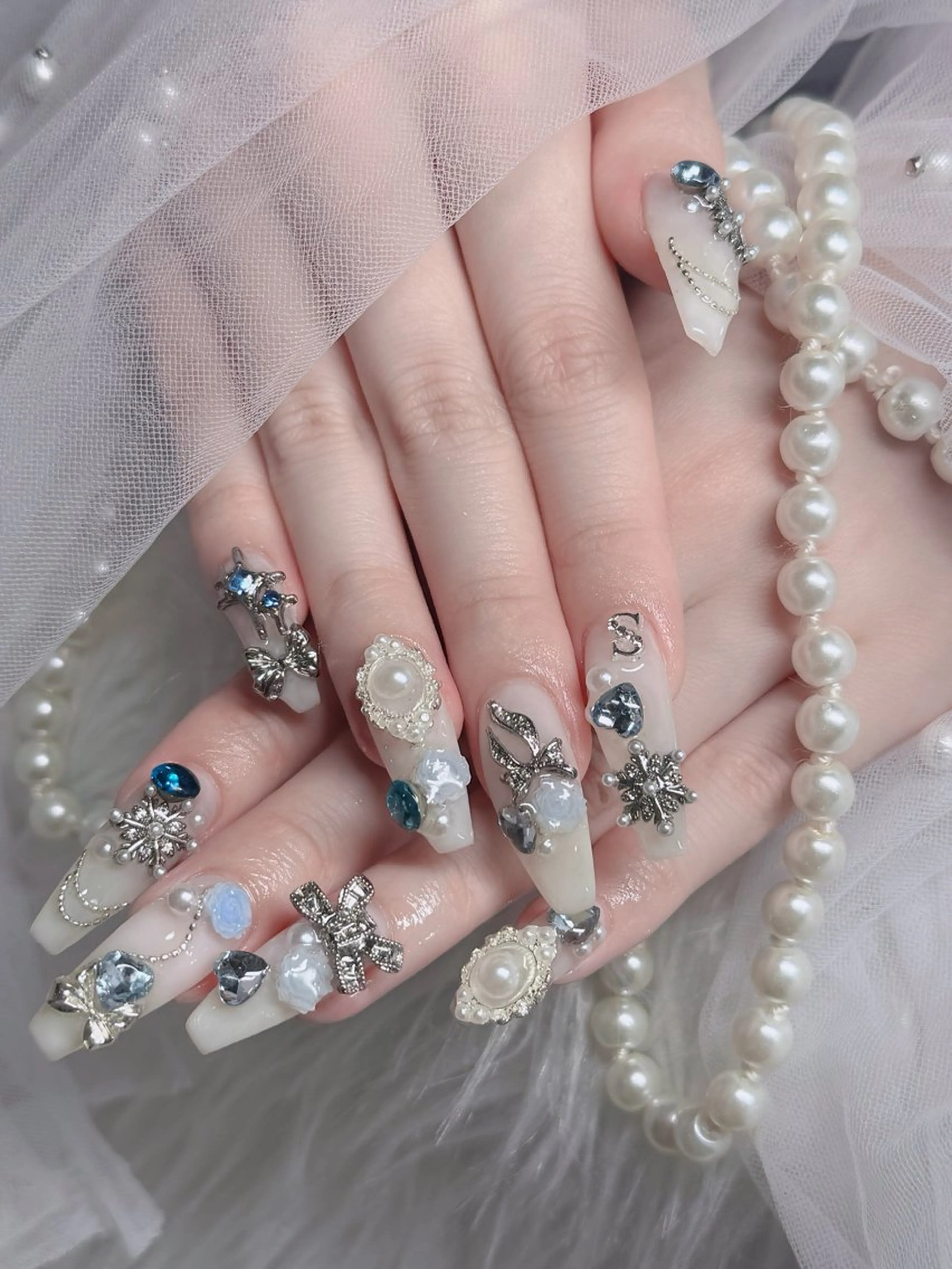 ネイル フレンチネイル ジェルネイル ハロウィン ハート 韓国ネイル ハンドネイル H.baby Nail Salonのネイルデザイン