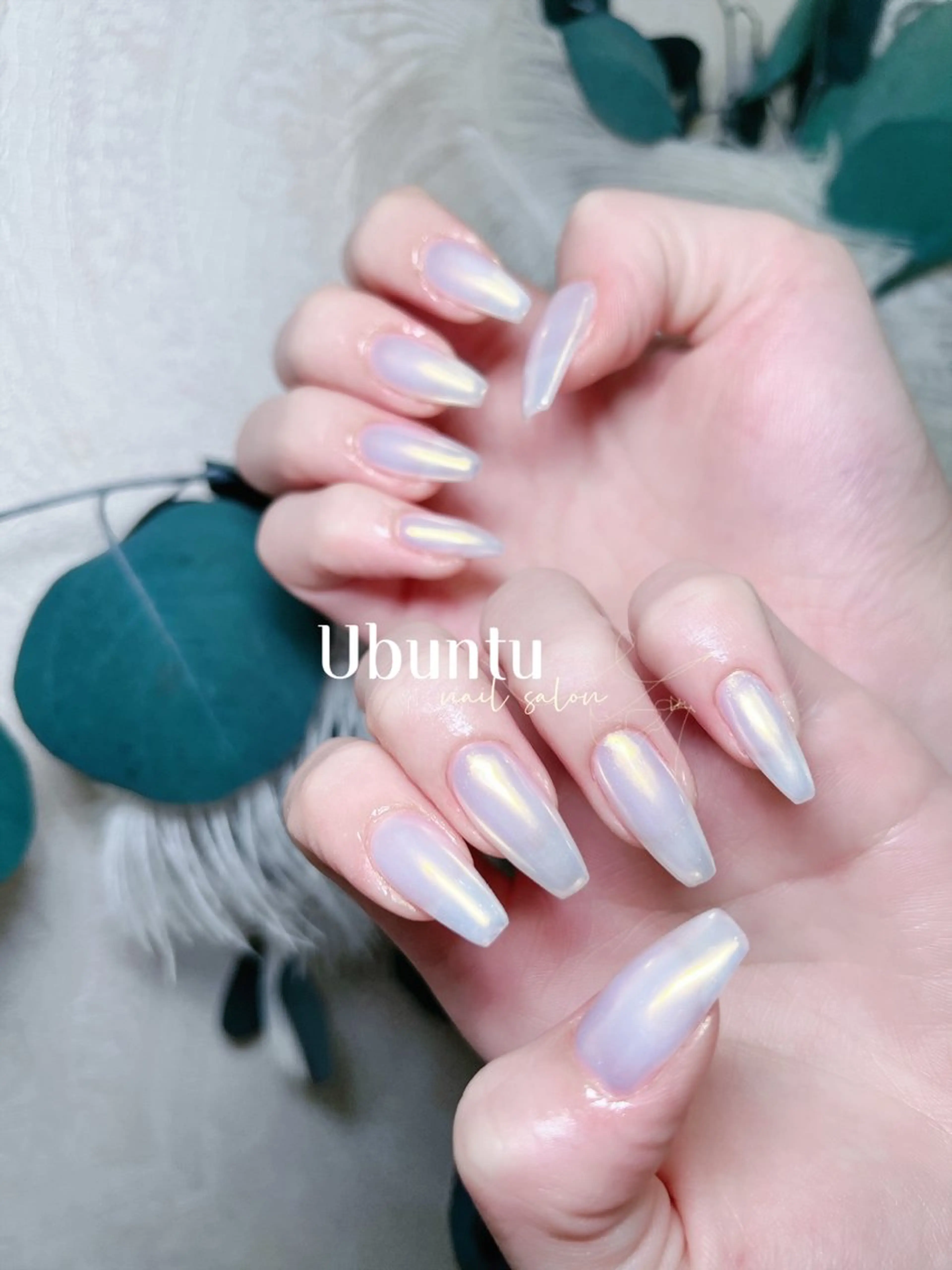 ネイル オーロラネイル シンプルネイル ハンドネイル Ubuntu🎀 ネイルサロン✨のネイルデザイン