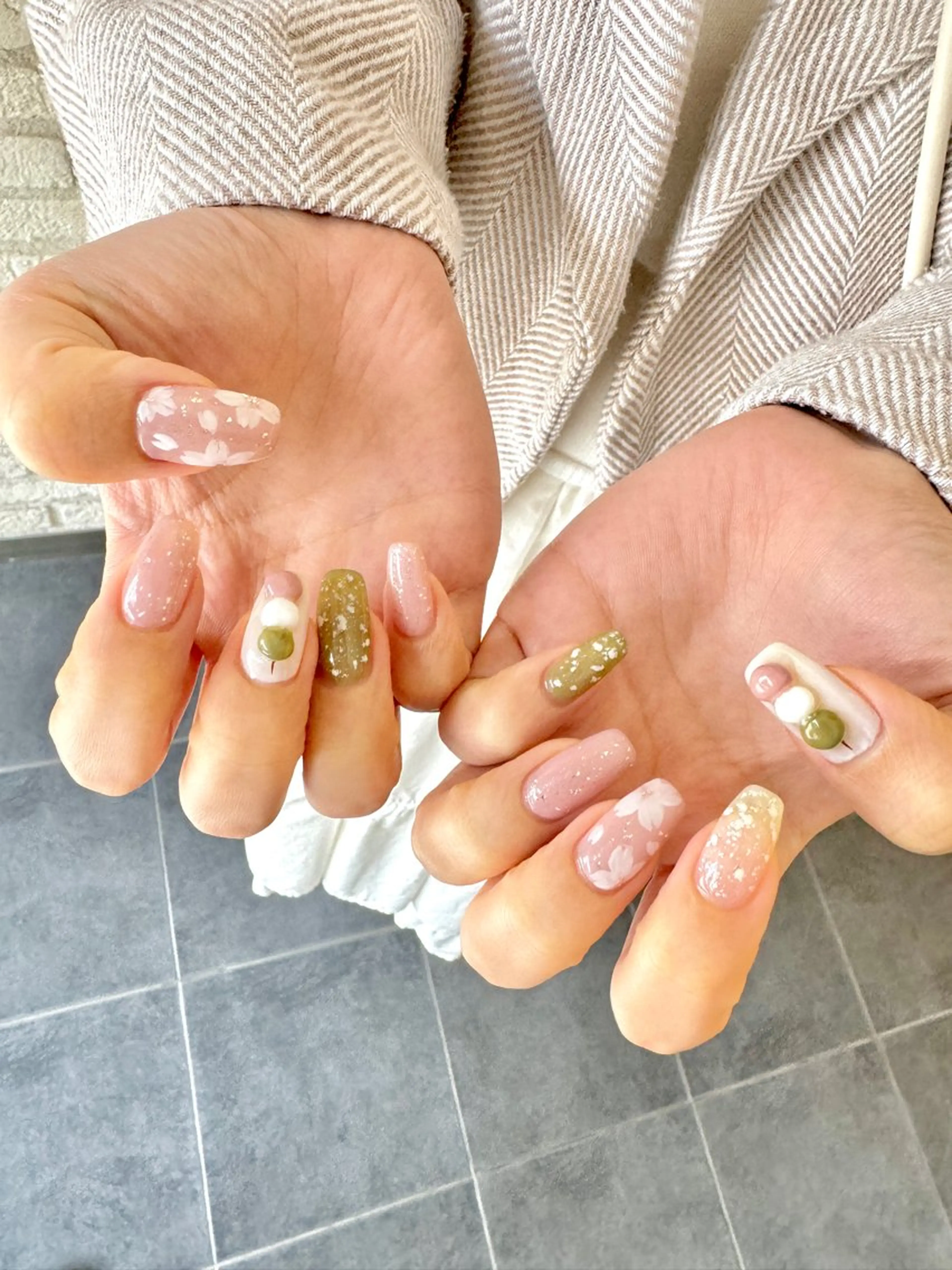 ネイル ハンドネイル ハンドケア Lililas サロン&スクールのネイルデザイン