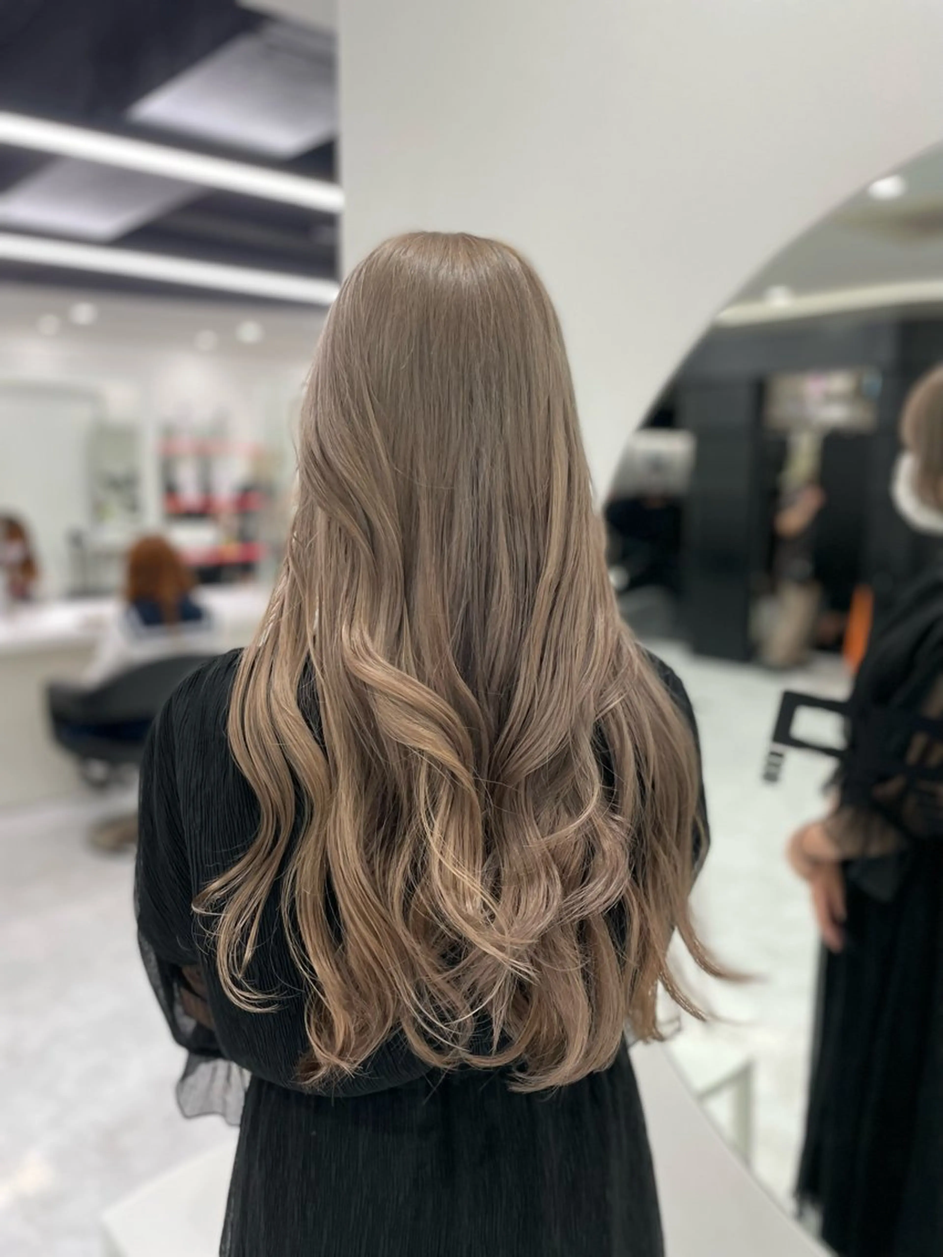 ロング 💍大人デザイン /ハイトーン♡リクトのヘアスタイル