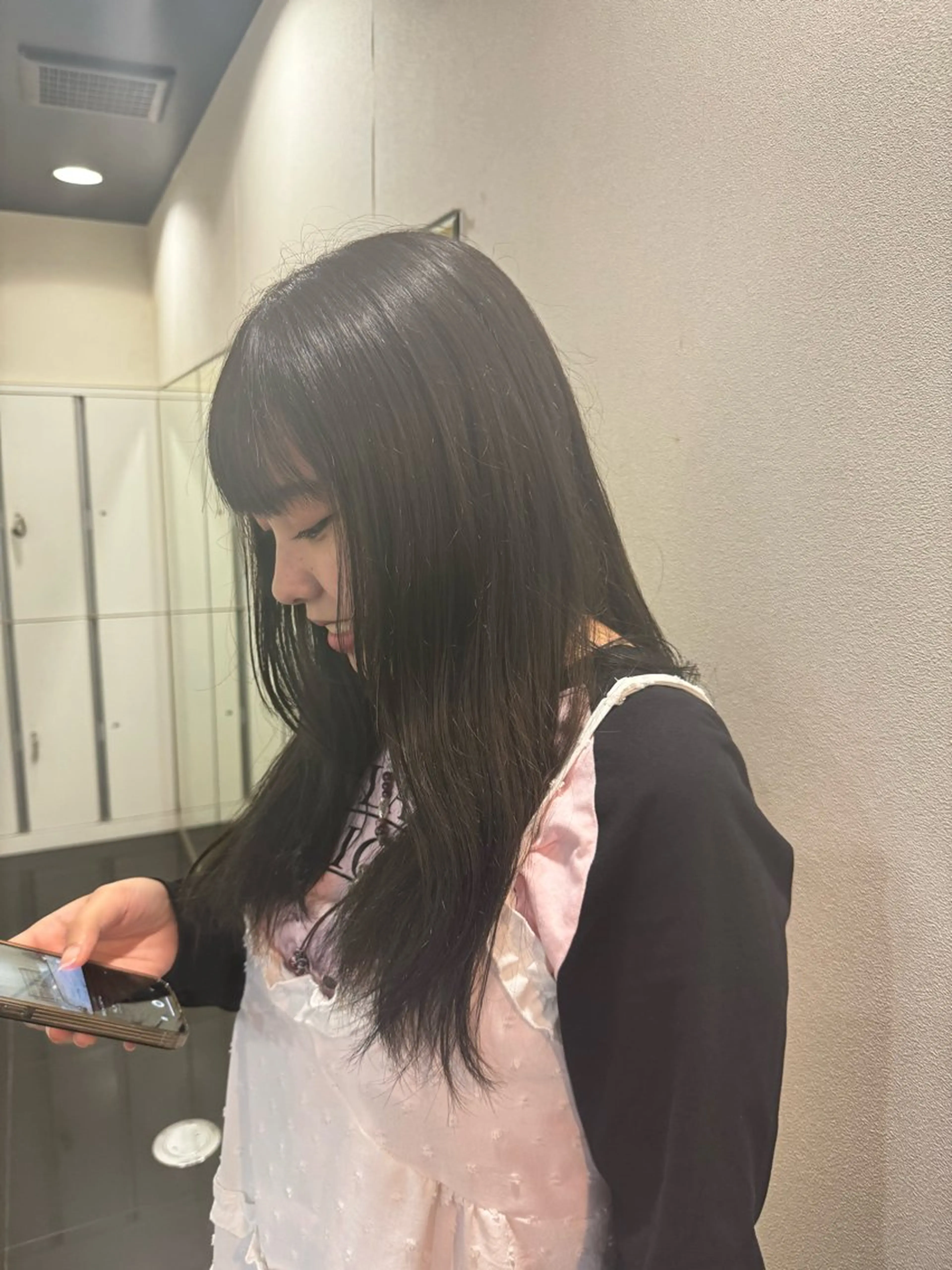 ロング ダブルカラーベージュ カラー/tuburaのヘアスタイル