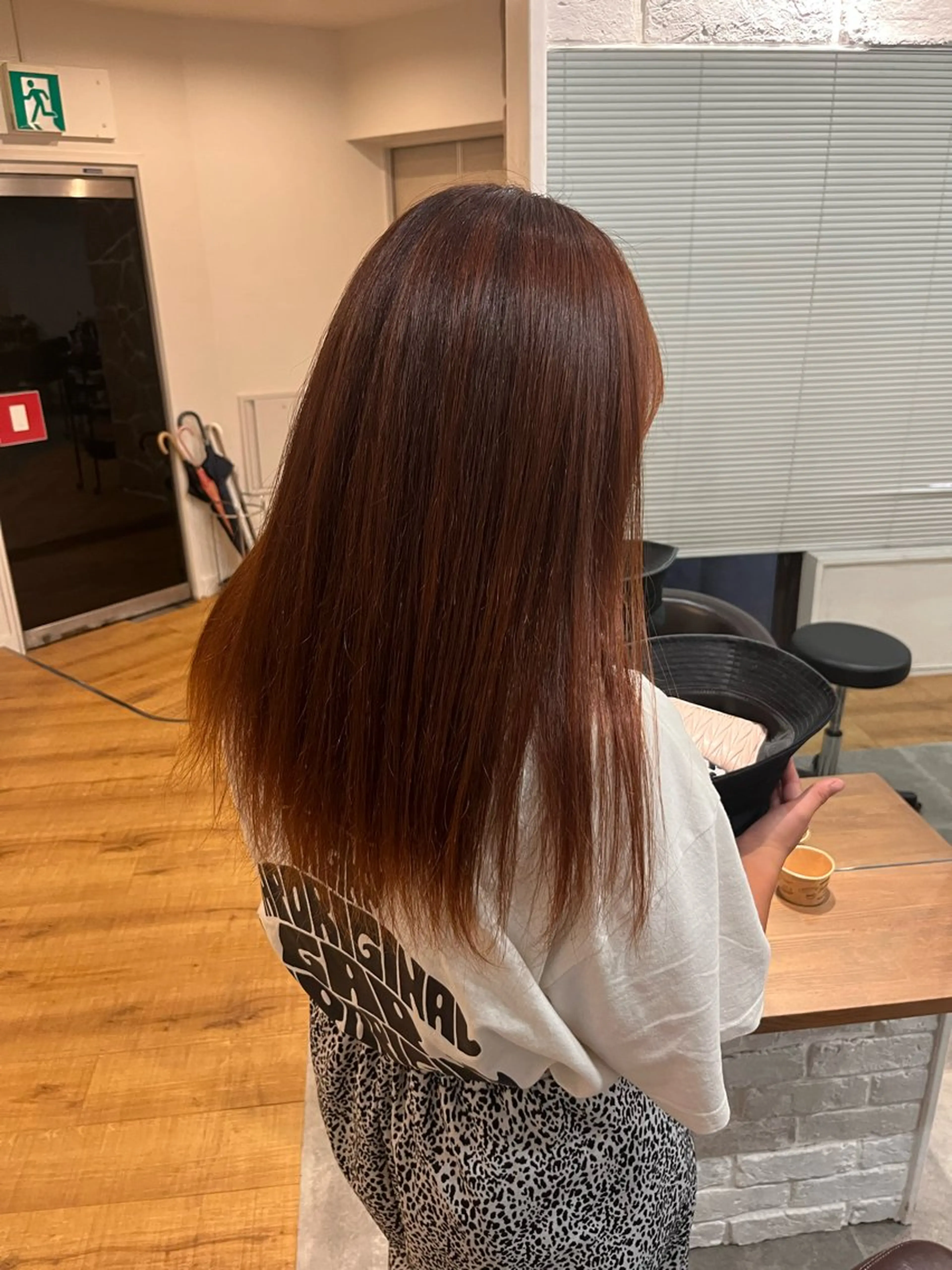 カラー オレンジ 藤原 智恵のヘアスタイル